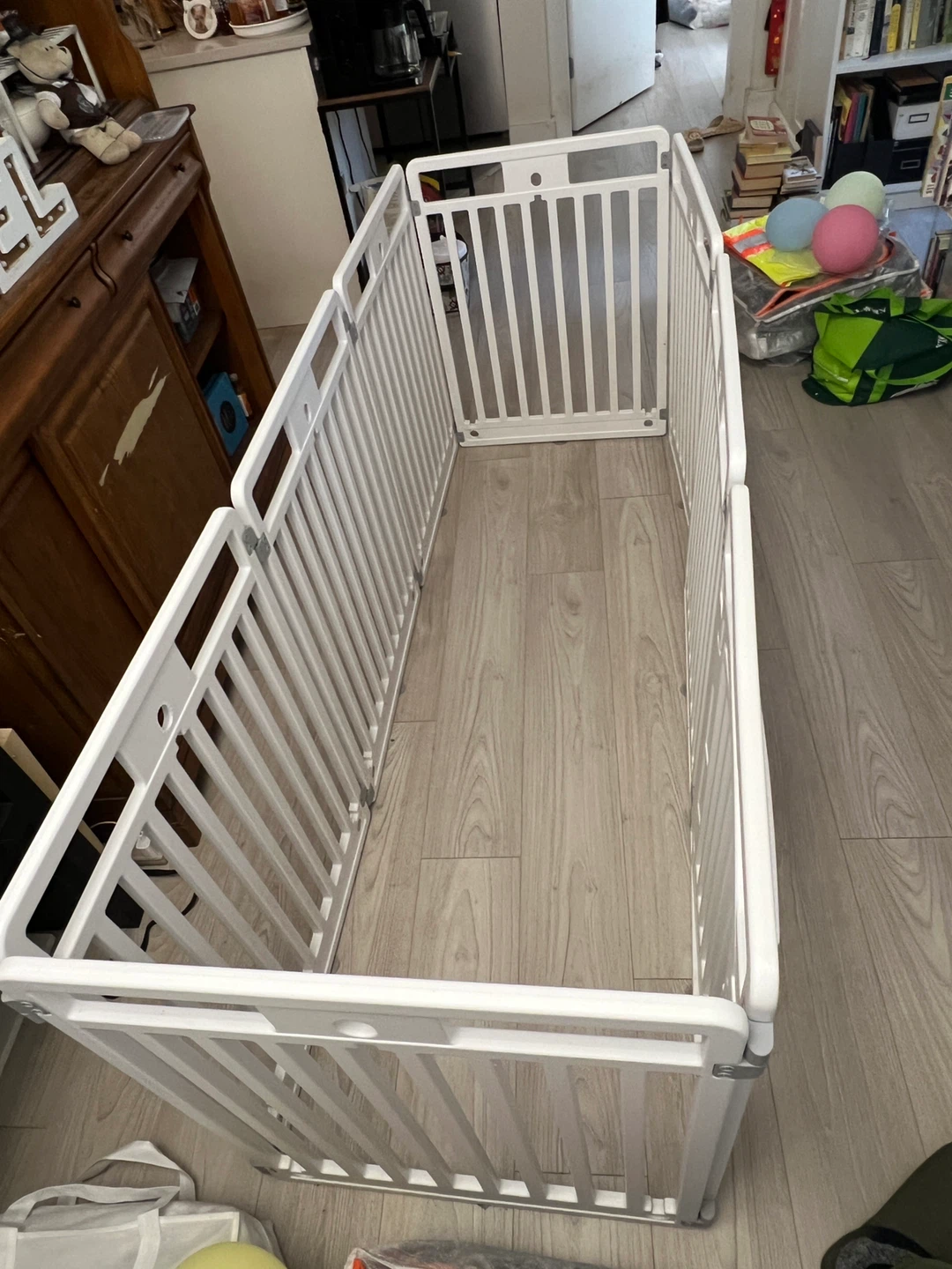Pet playpen for dogs