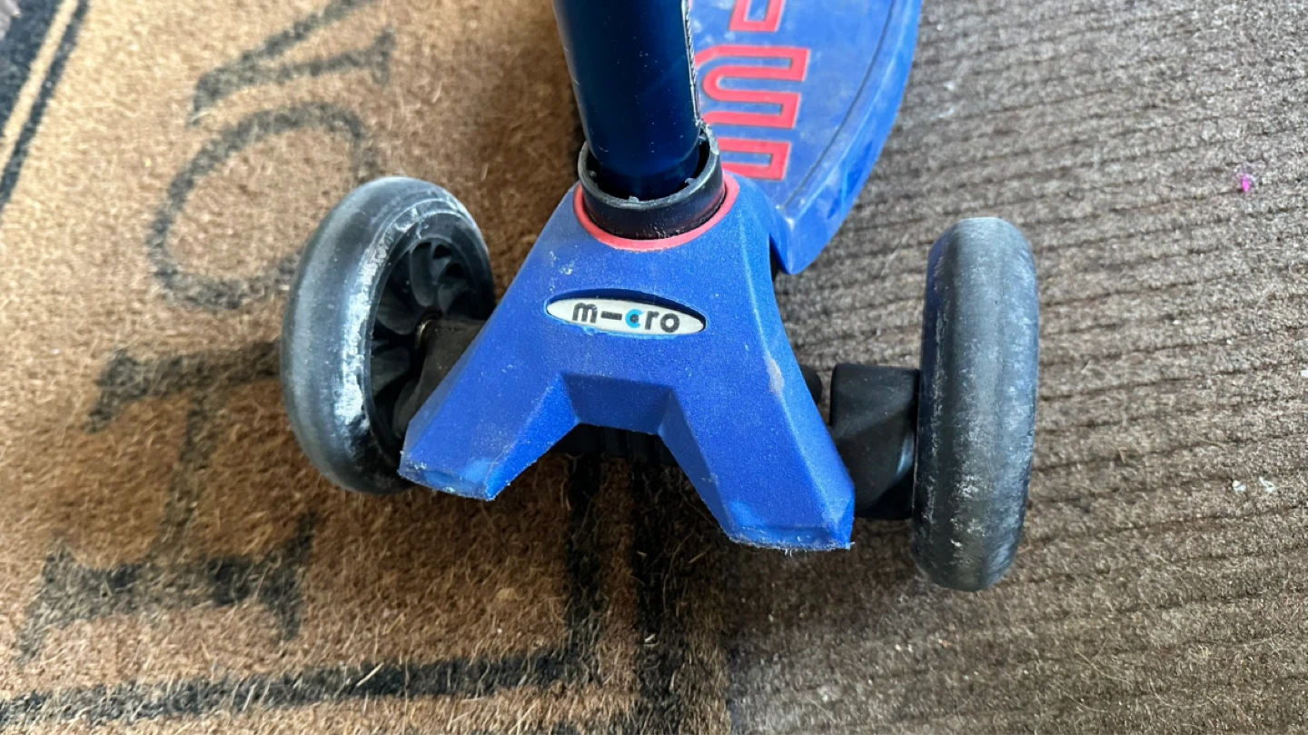 Micro Maxi Deluxe Scooter - photo 2