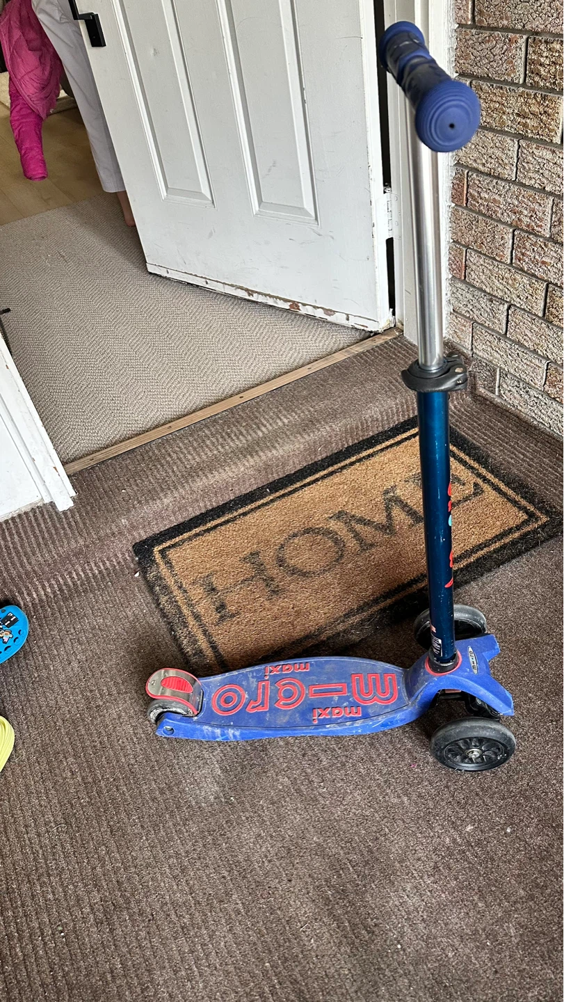 Micro Maxi Deluxe Scooter - photo 4