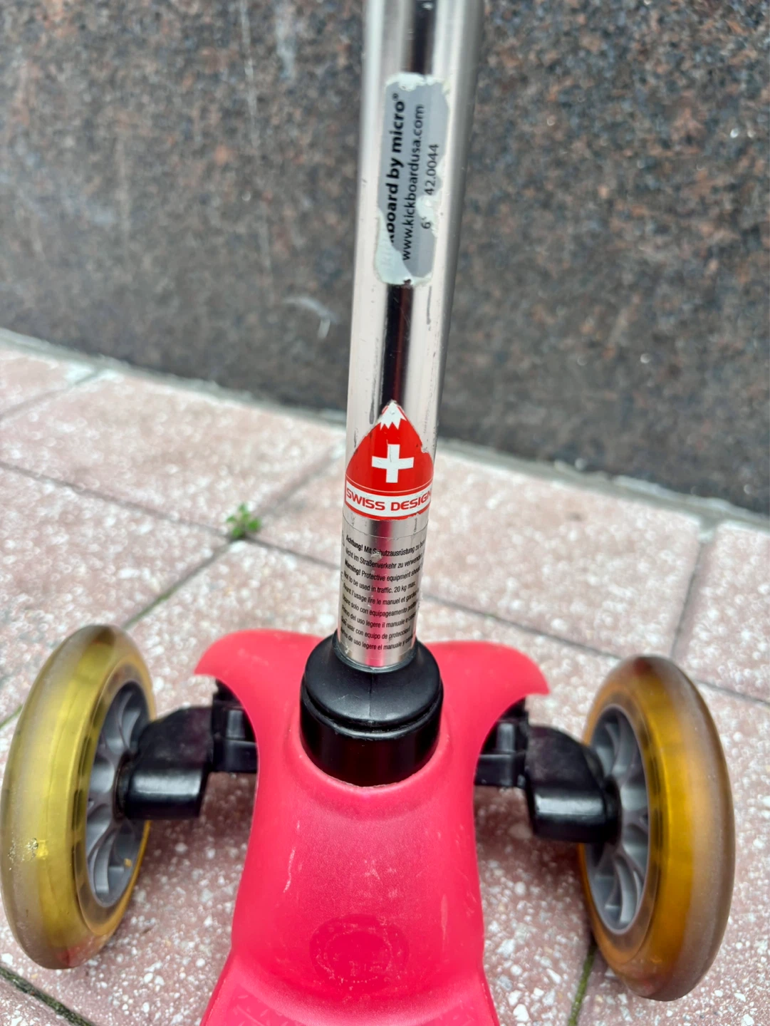 Micro Kickboard - Mini Original 3-Wheeled, - photo 5