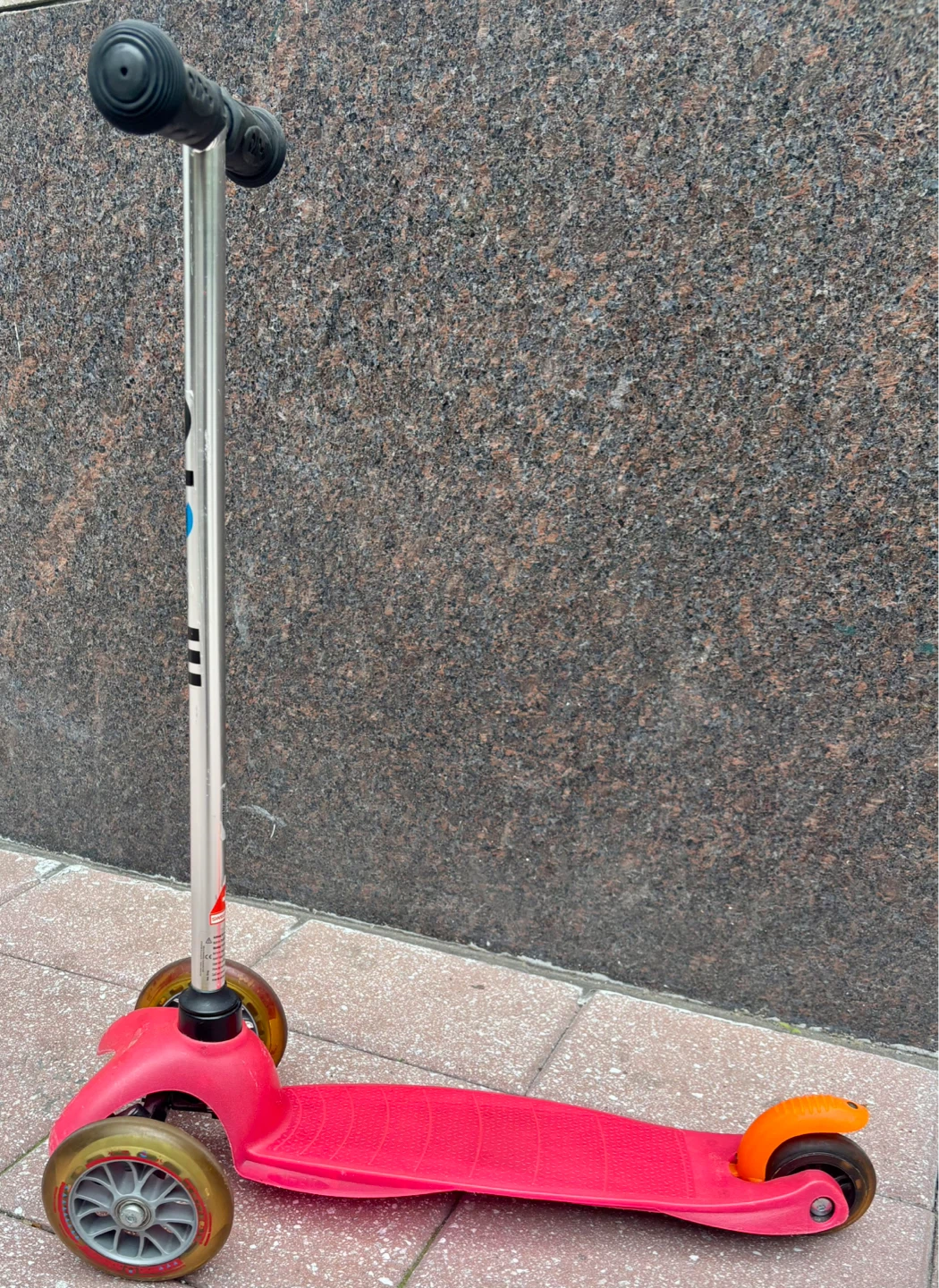 Micro Kickboard - Mini Original 3-Wheeled, - photo 4