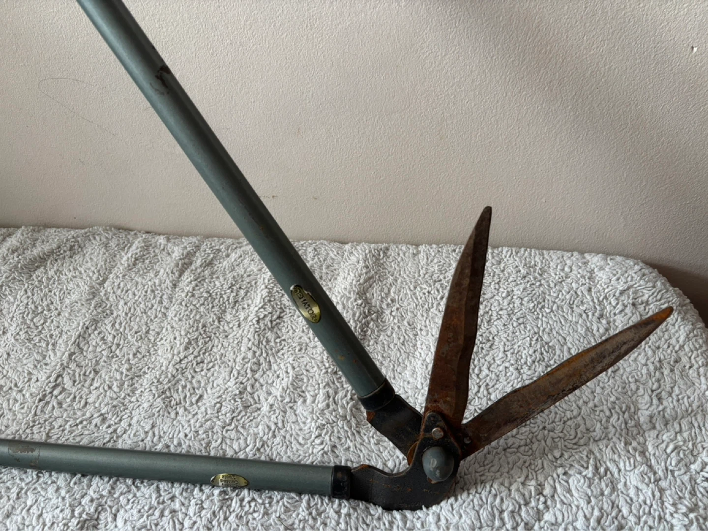Vintage Senator Quality Cutting Tools Lawn Edging Shears