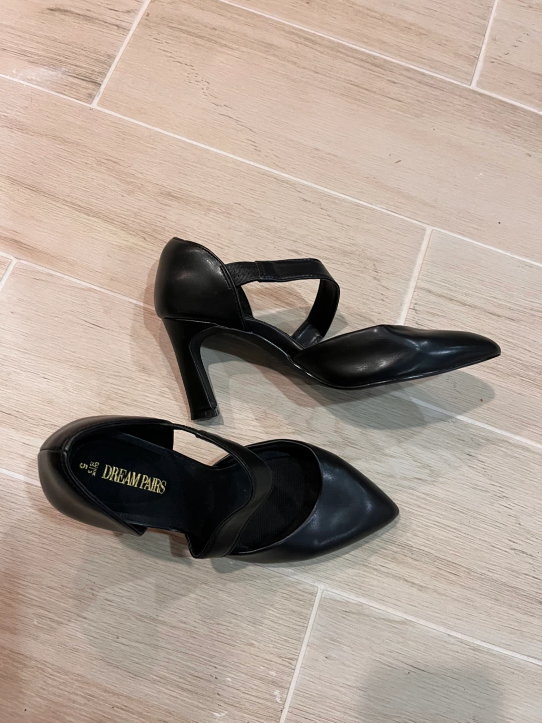 NEW Size 5 Dream Pairs Black Strappy Heels - photo 3