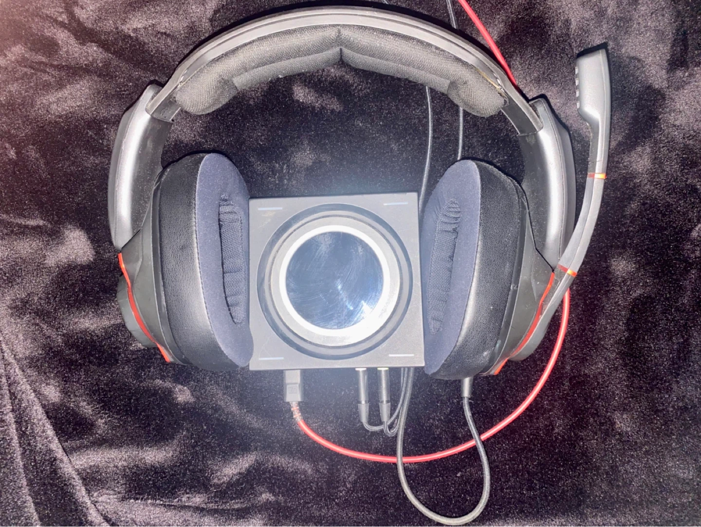 Sennheiser GSX 1000 Audio Amplifier and GSP 600 headset