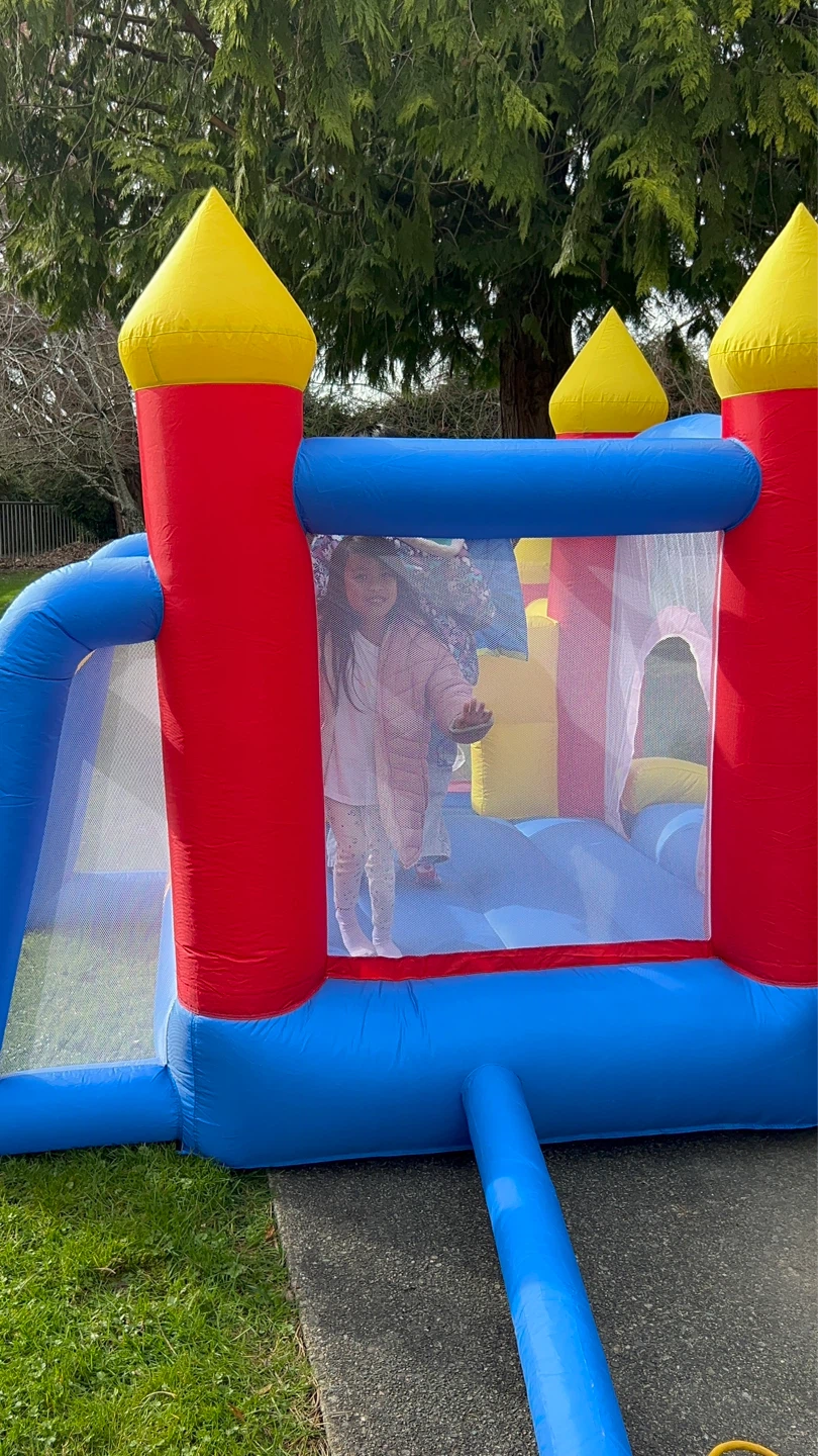 Inflatable Bounce House with Blower