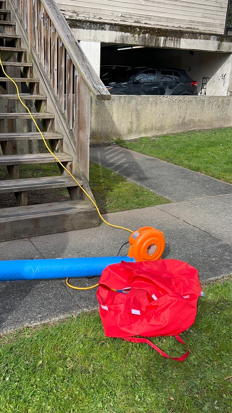 Inflatable Bounce House with Blower - photo 2
