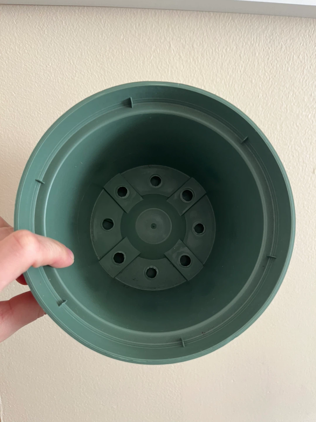 Plastic Green Plant Pot - photo 3