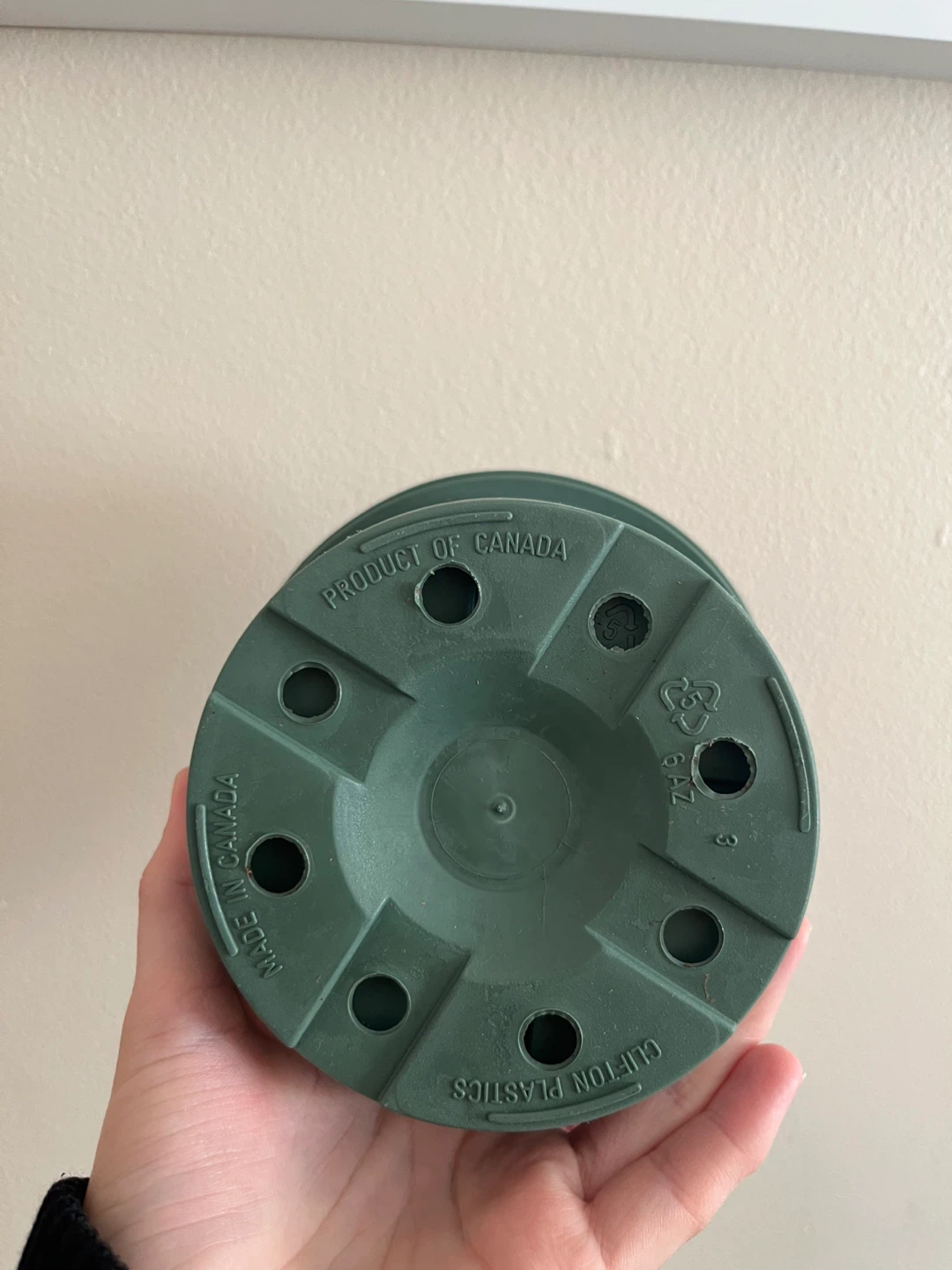 Plastic Green Plant Pot - photo 4