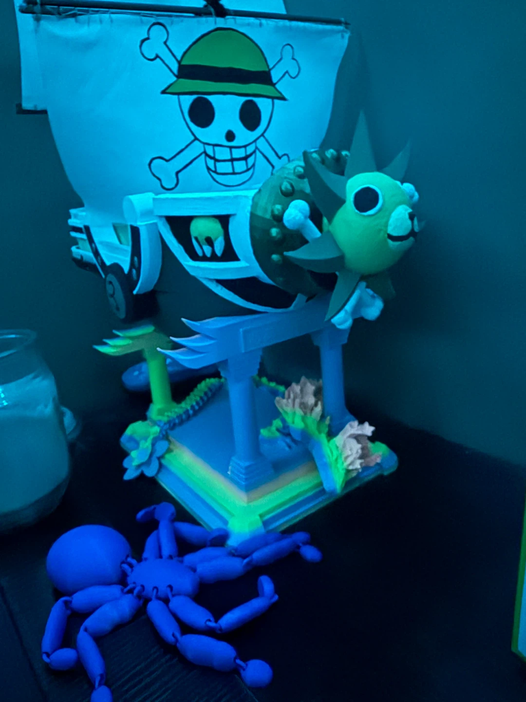 One Piece Thousand Sunny Ship Model - photo 2