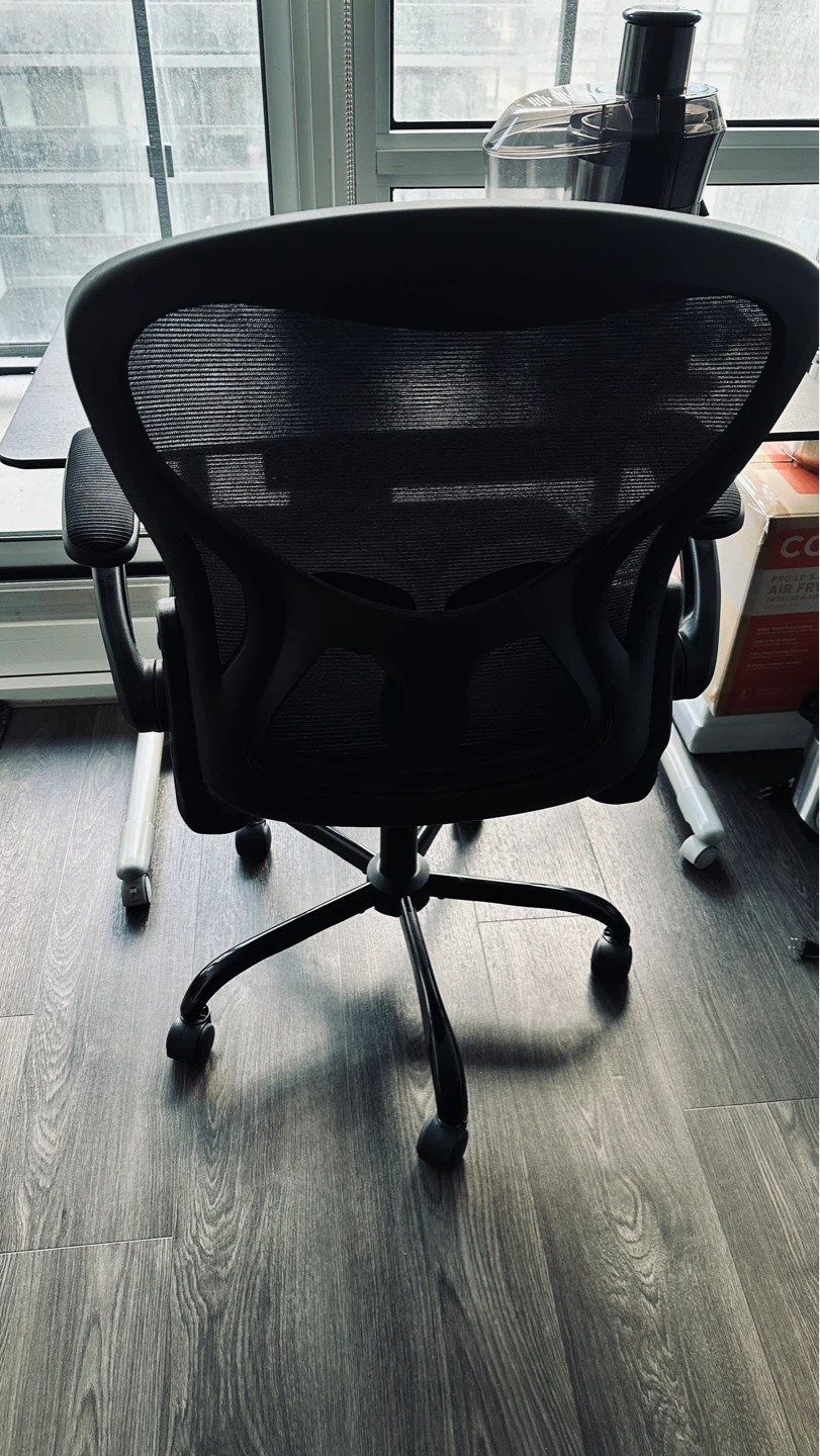 Black Mesh Ergonomic Office Chair - photo 2