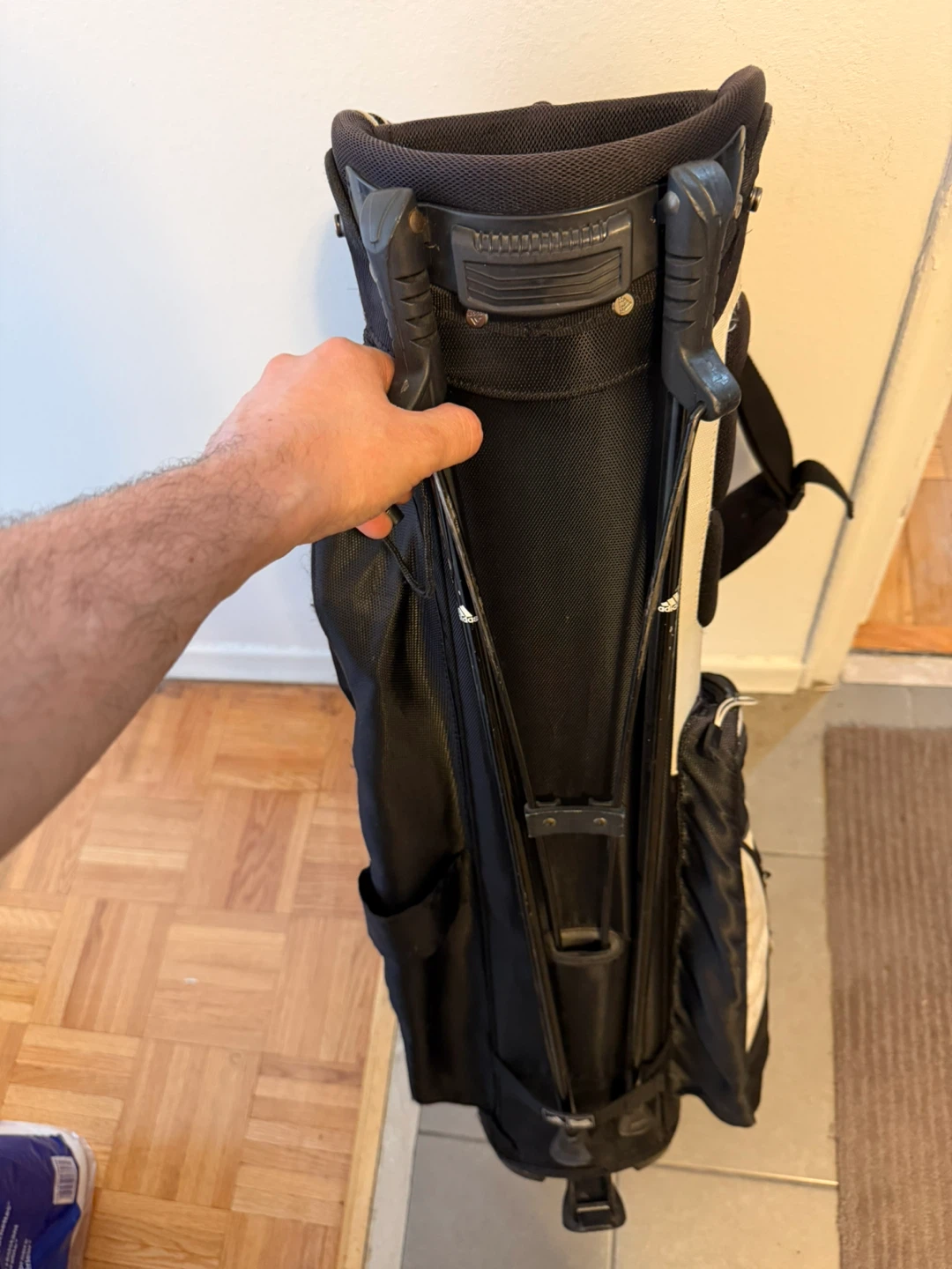 Adidas Golf Stand Bag - Black/White (Fair Condition) - photo 2