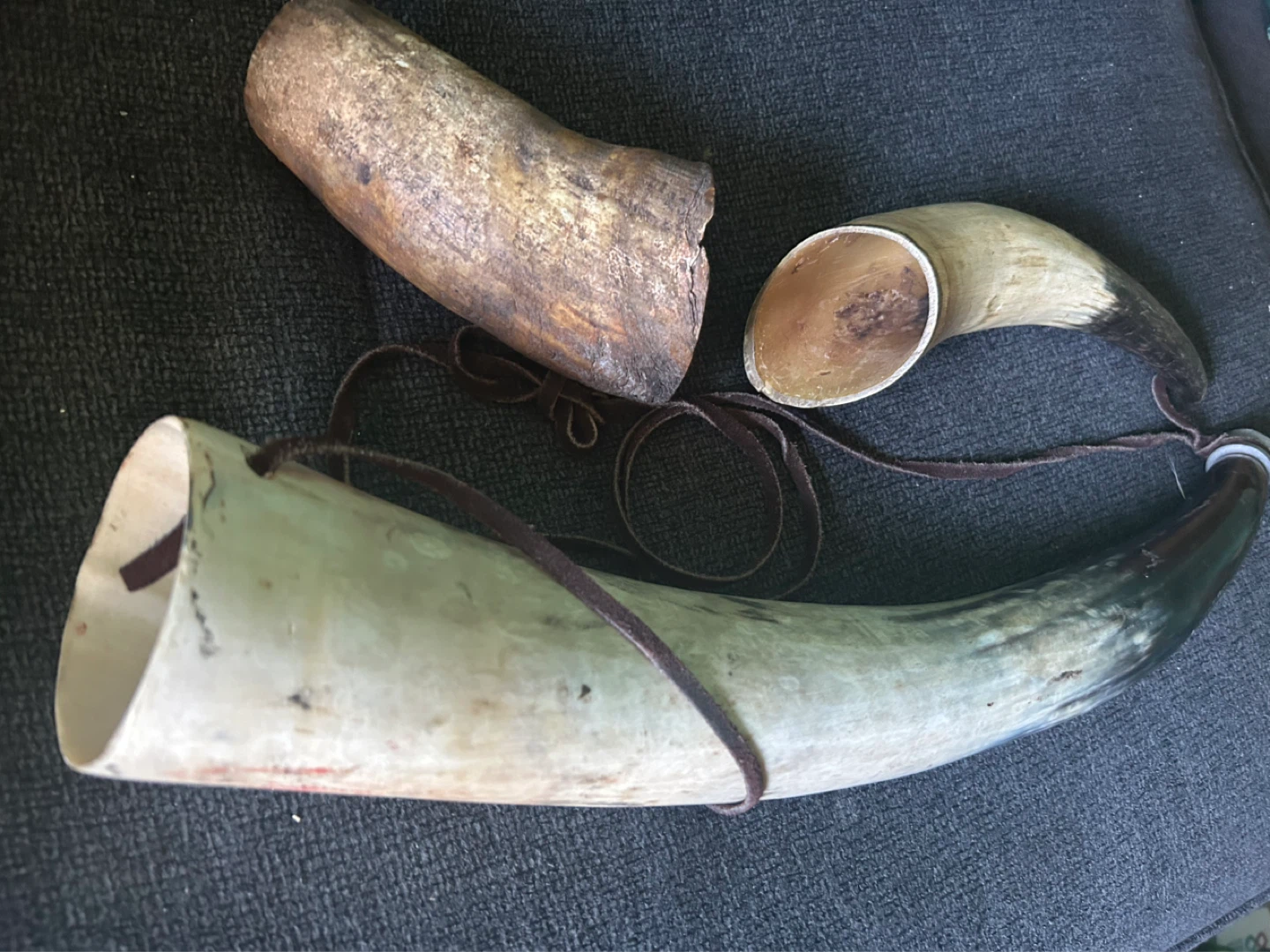Set of 3 Vintage Horns - photo 2