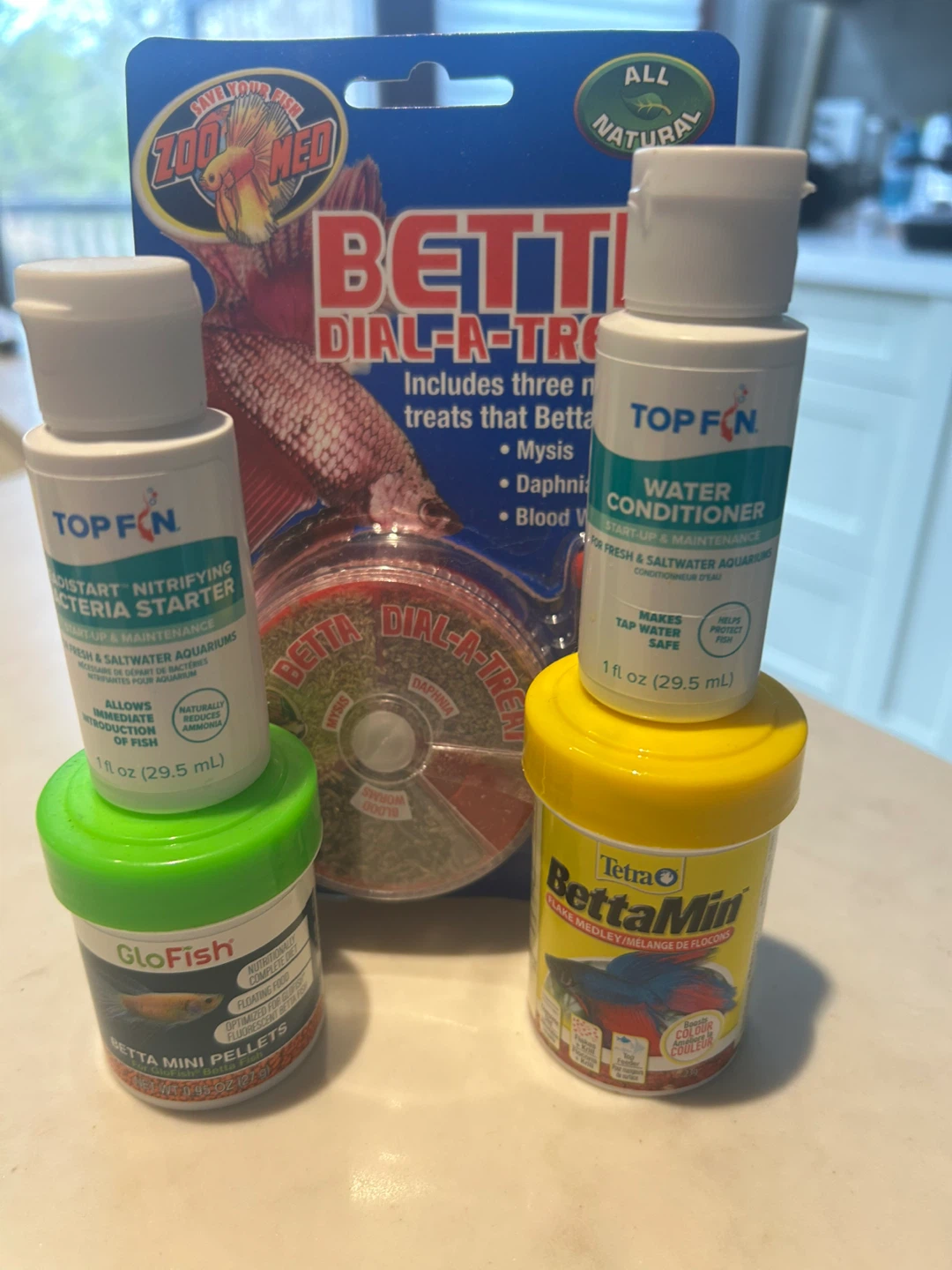 Zoo Med Betta Dial-A-Treat Food & Top Fin Betta Care Kit