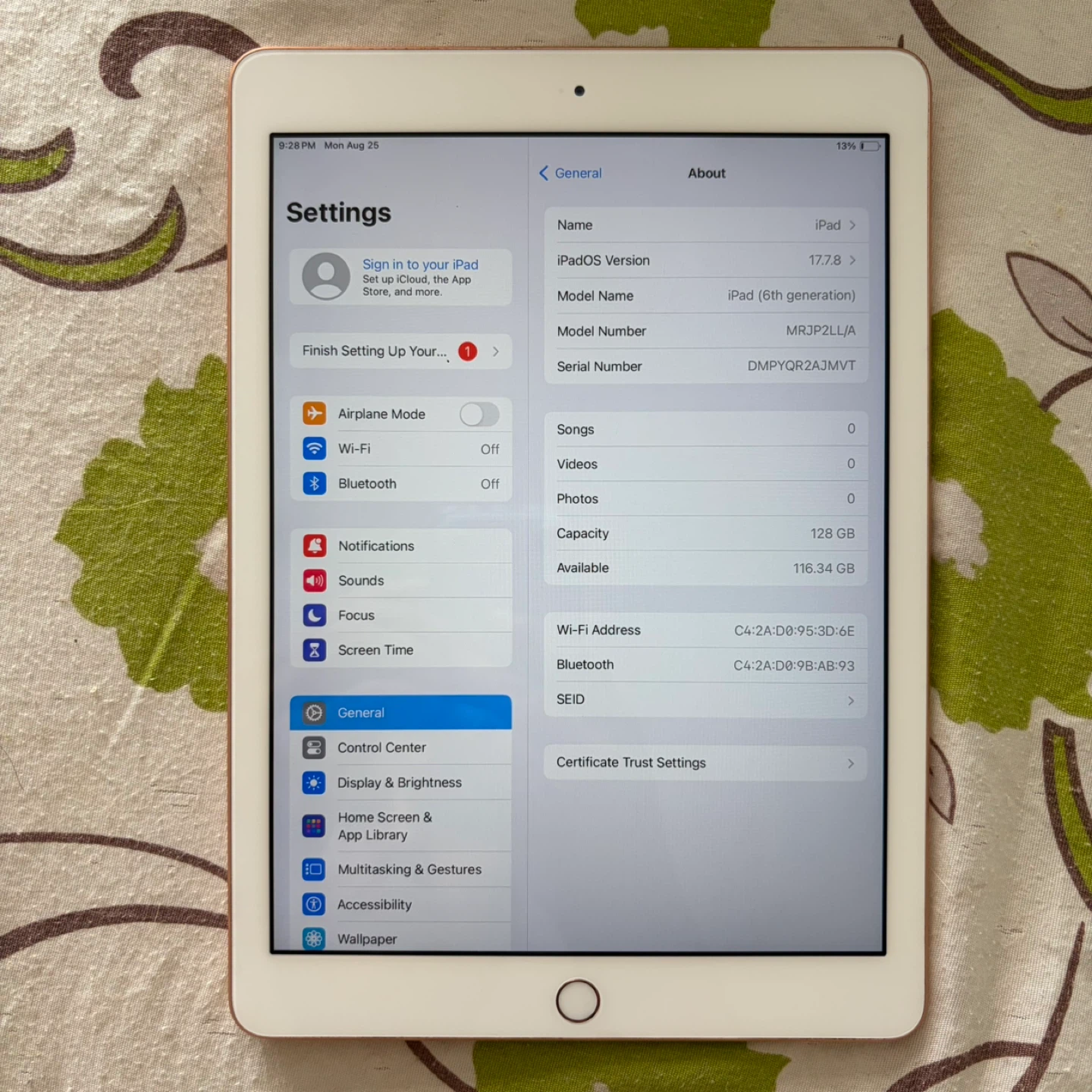 Apple iPad (6th Gen) 128GB Rose Gold - photo 2