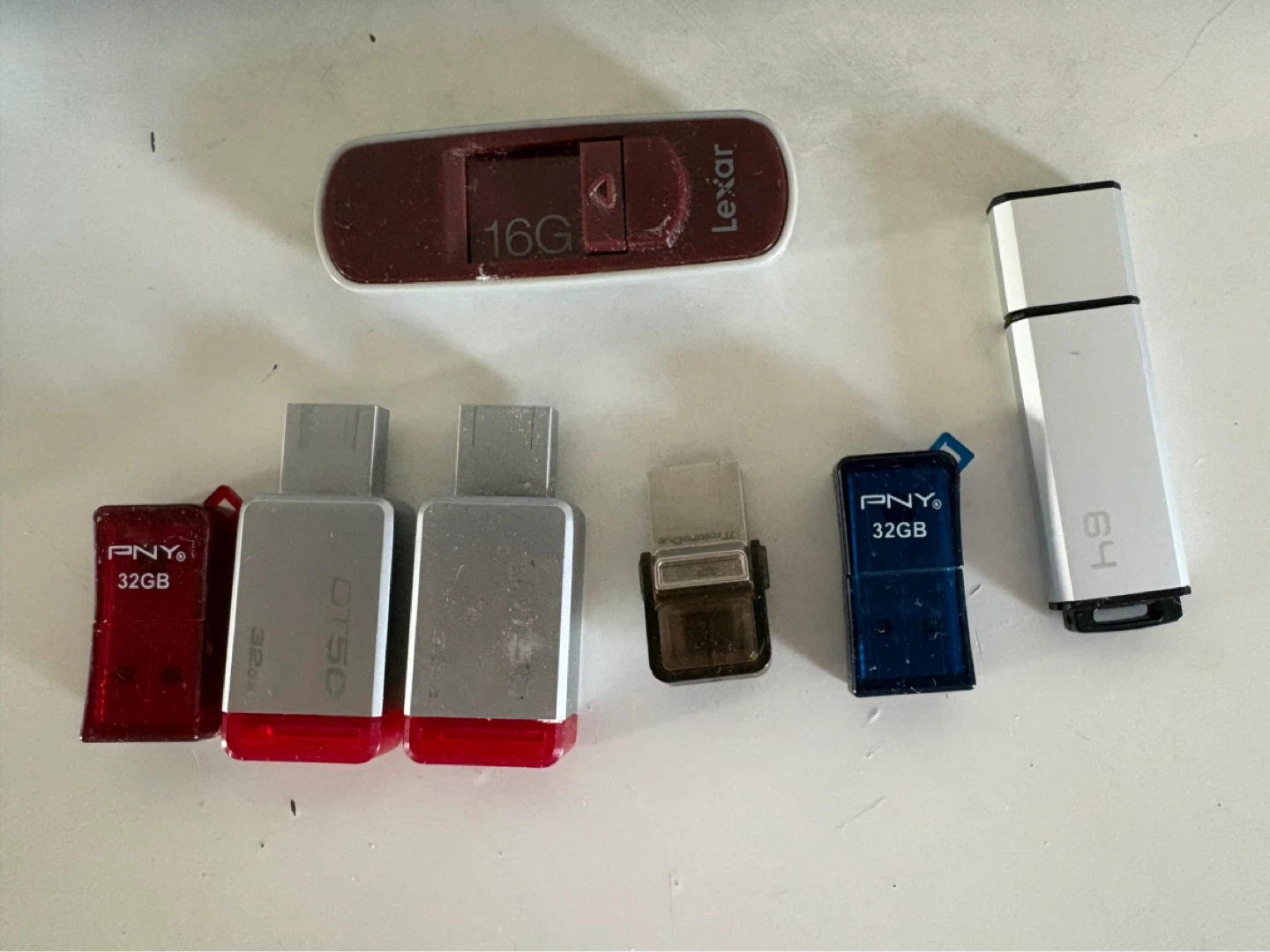 Assorted USB Flash Drives: Lexar, PNY, DT50