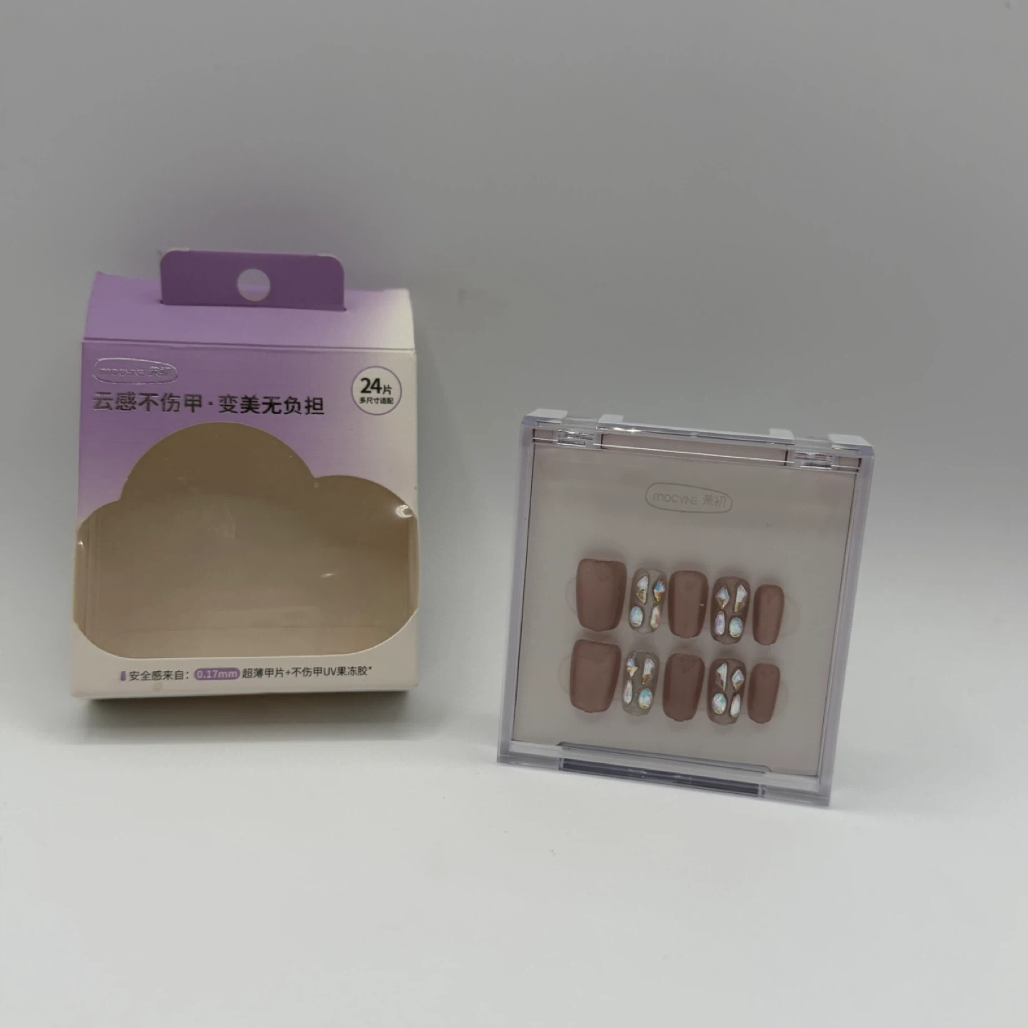 New Mocyne Press-On Nails Set with Rhinestones