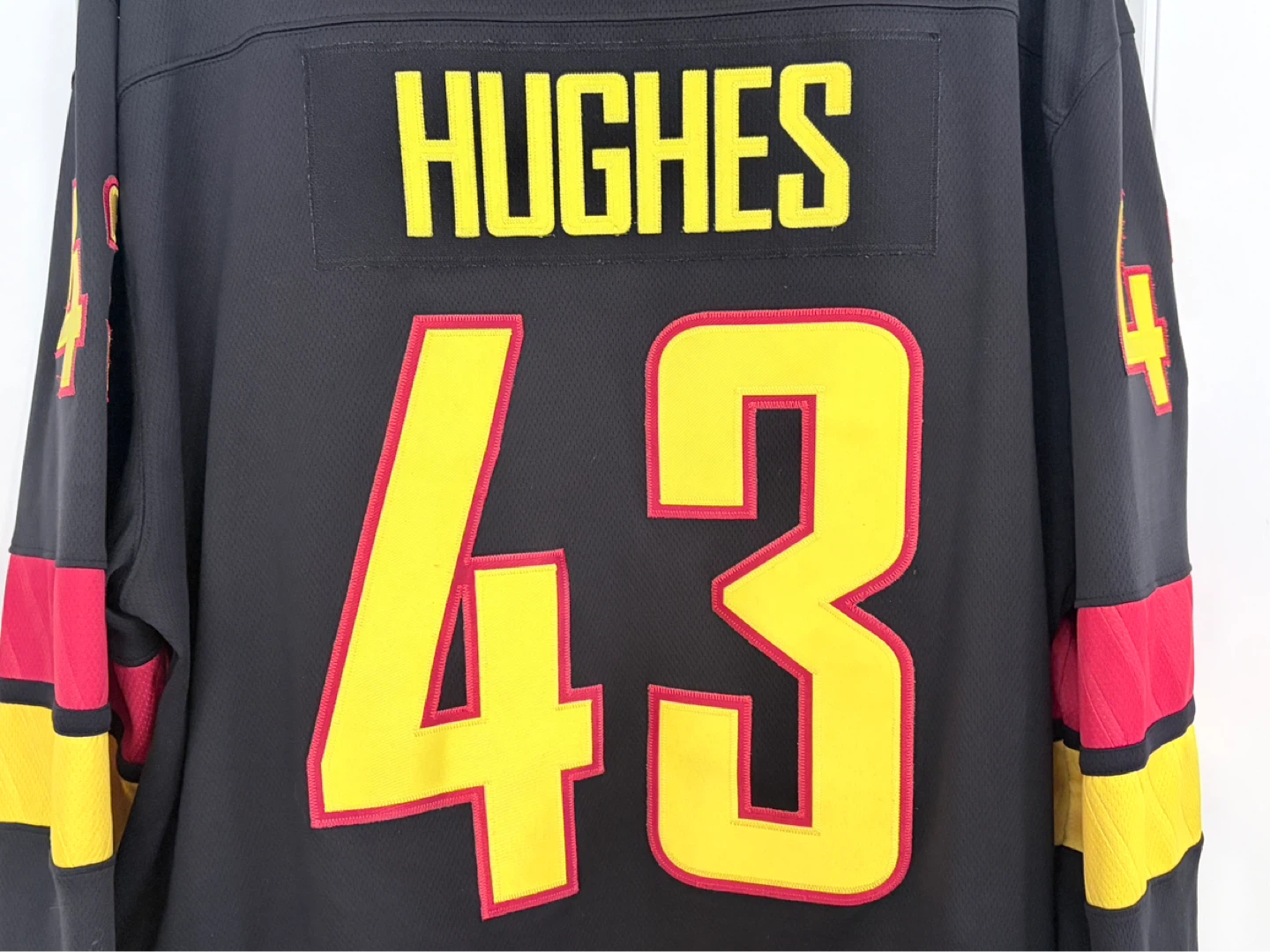 Authentic Fanatics Canucks Quinn Hughes Skate Jersey 3XL - photo 2