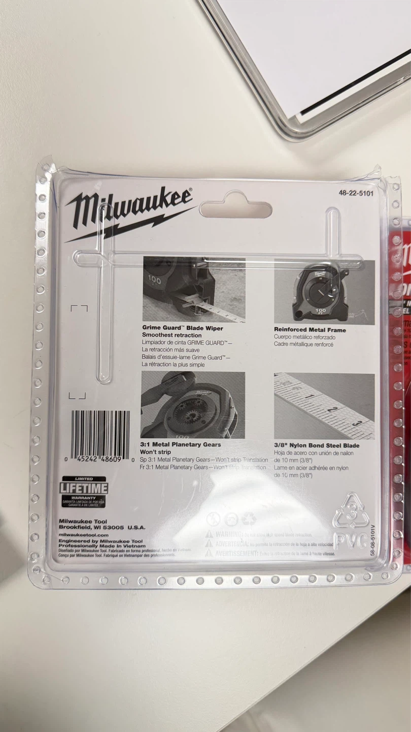 Milwaukee 100 ft. Steel Closed Reel Long Tape Measure - photo 2