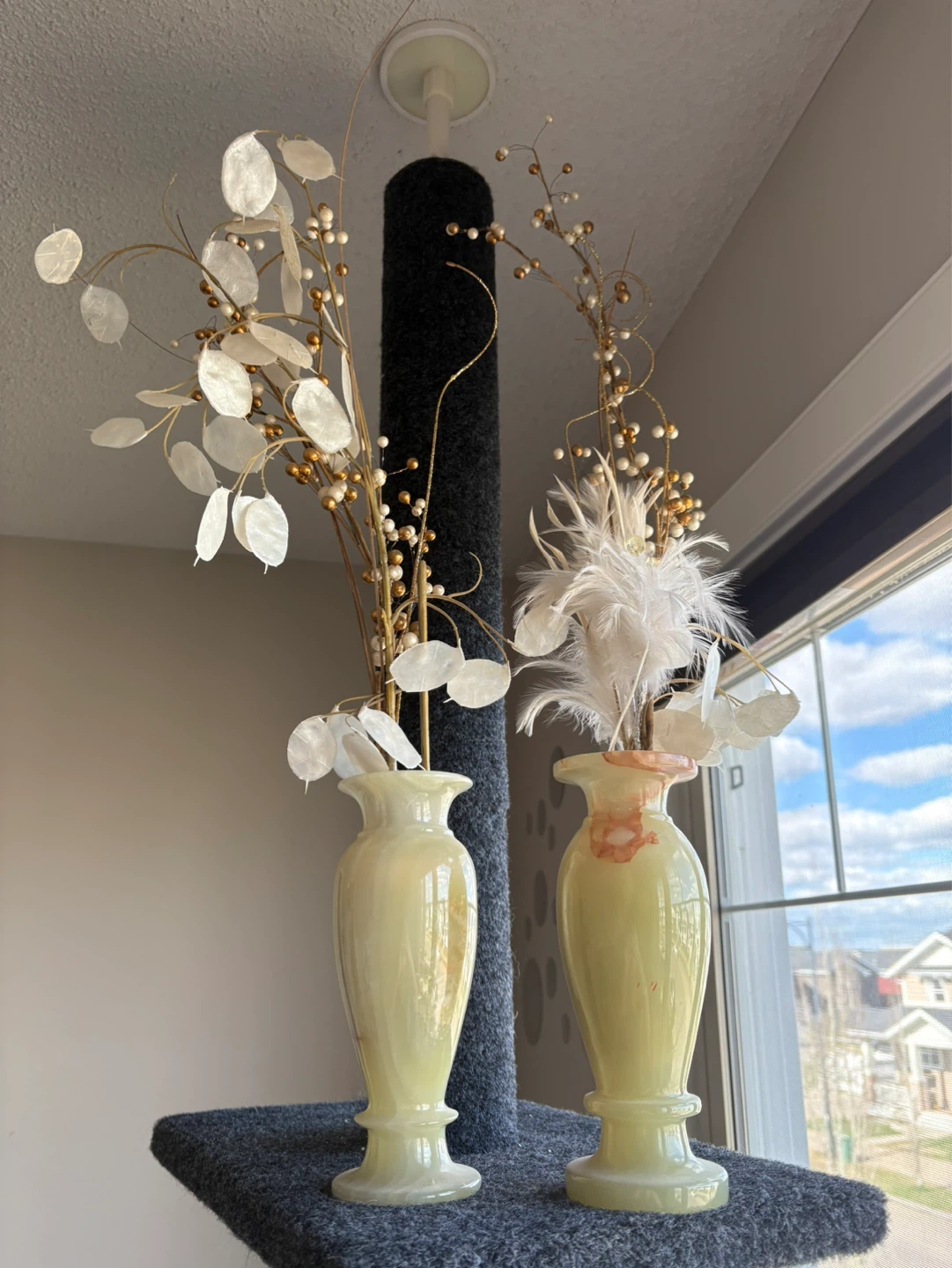 Decorative Vases with Artificial Floral Arrangements (Set of 2)