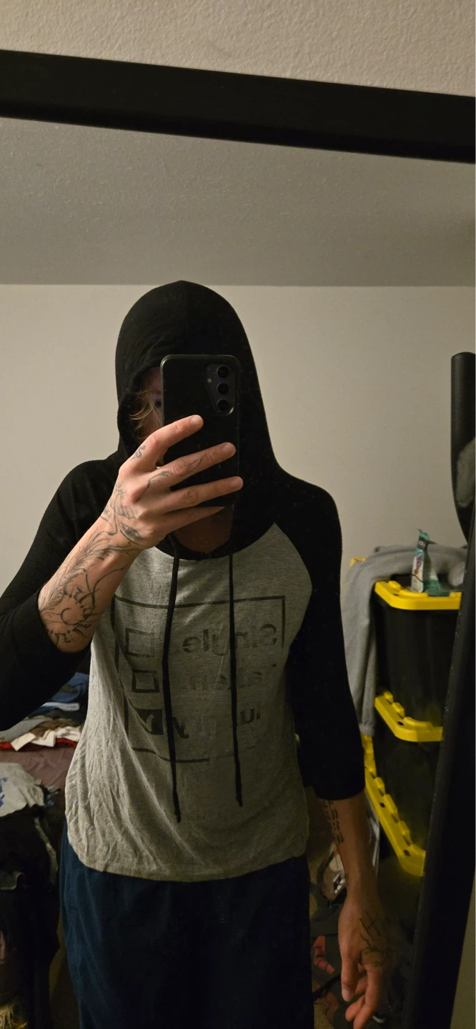 Thin Long Sleeve Hoodie - photo 3