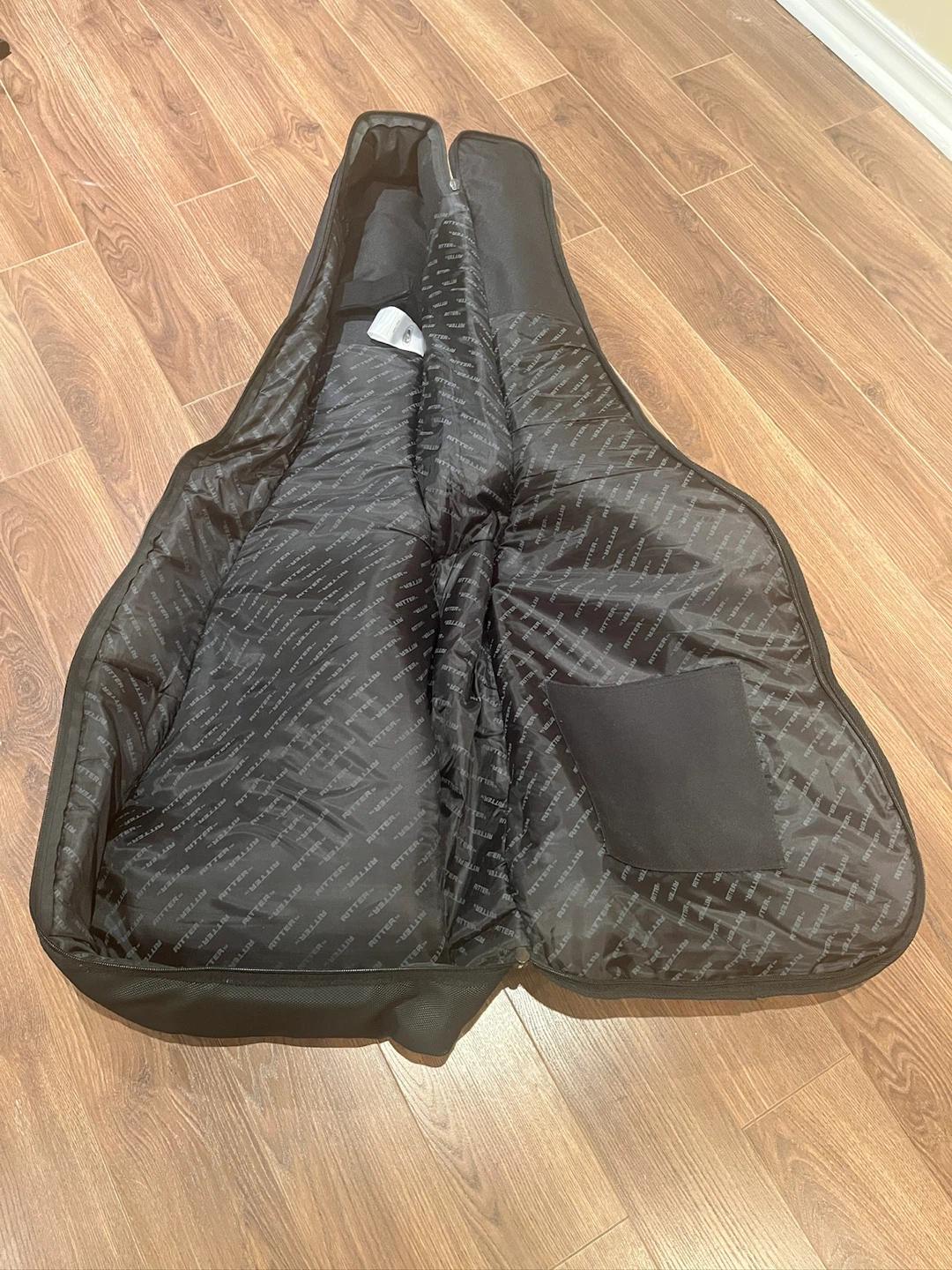 Yamaha FG700MS acoustic guitar + accessories bundle - photo 5