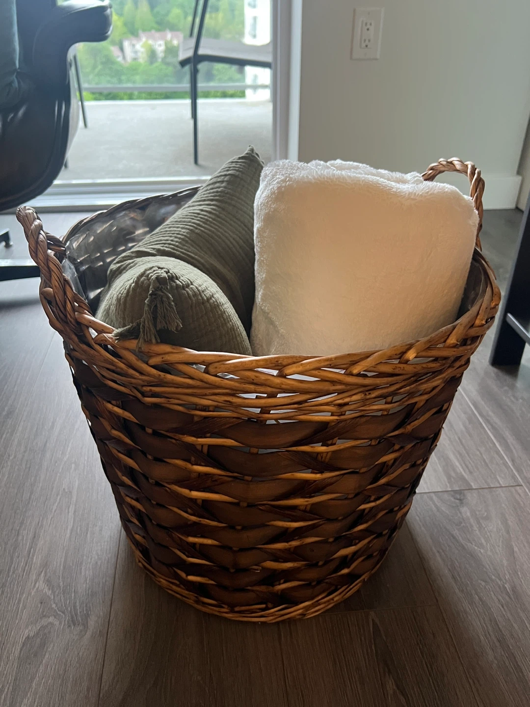 Woven Basket (pillow and blanket not included)