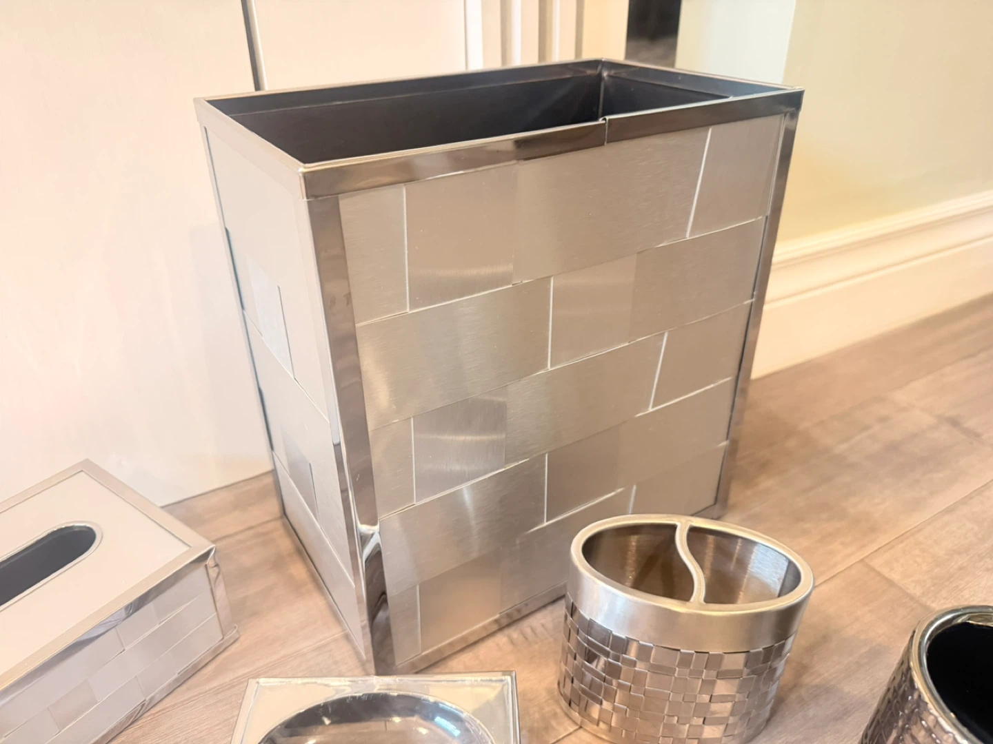 Bathroom Accessory set - photo 5
