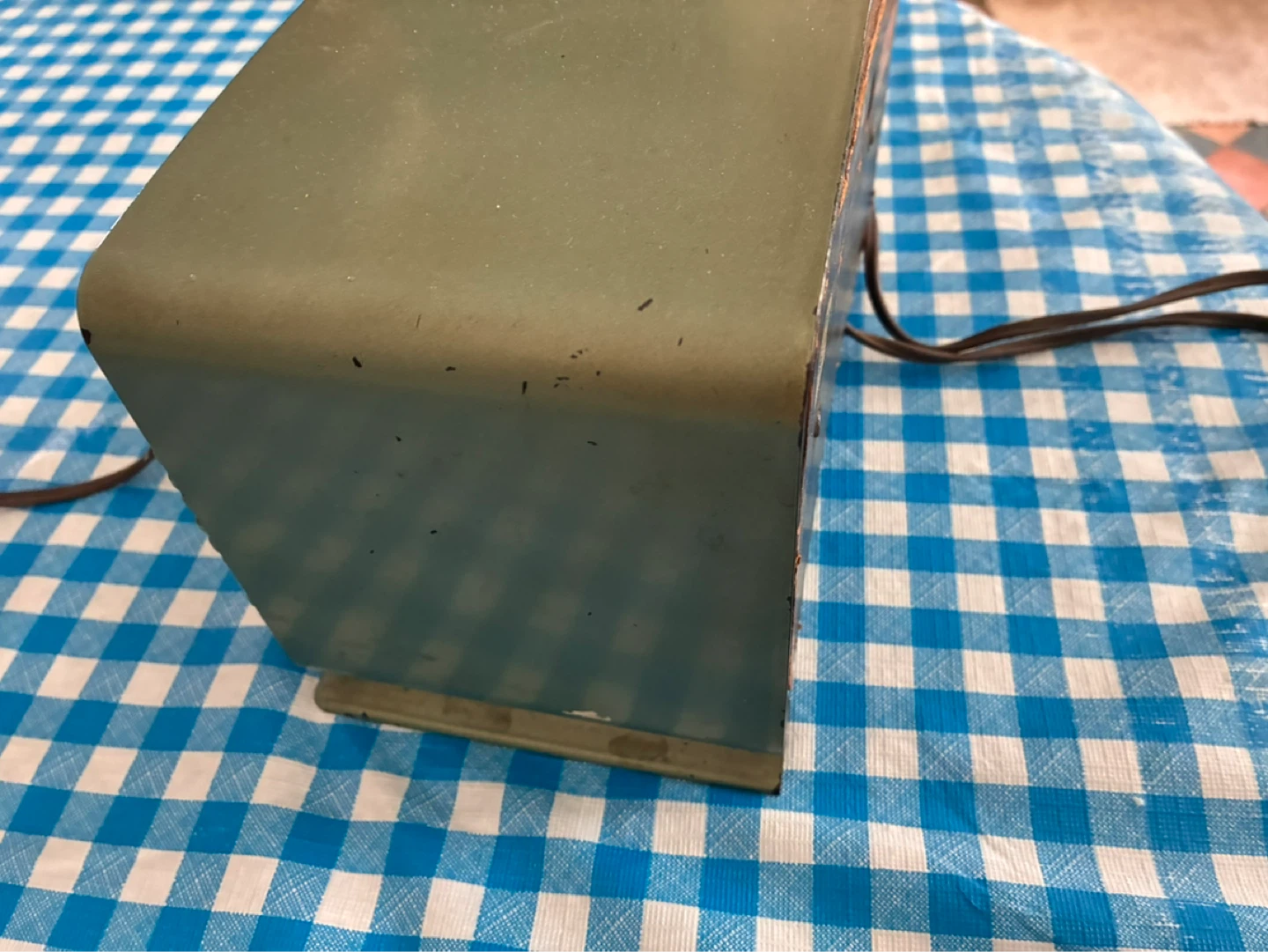 Vintage Phillips radio - photo 4
