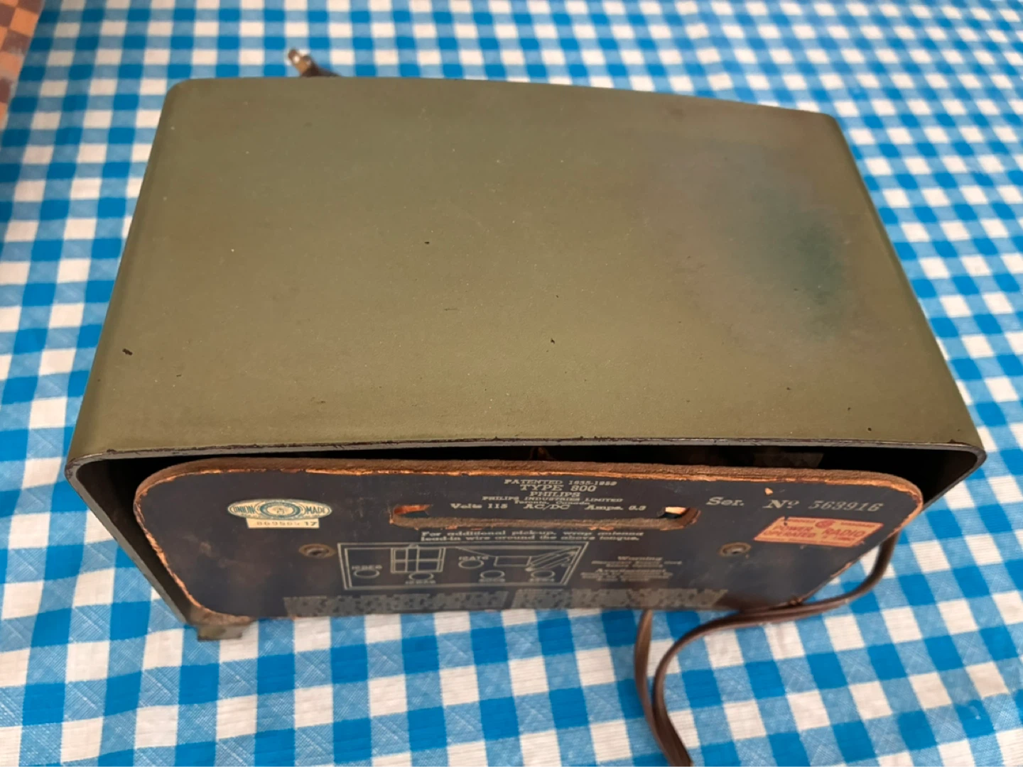 Vintage Phillips radio - photo 3