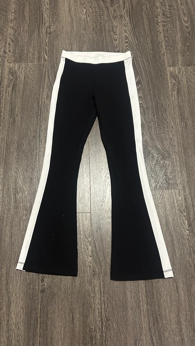 Lululemon Black Flare Leggings with White Stripe - Size 8