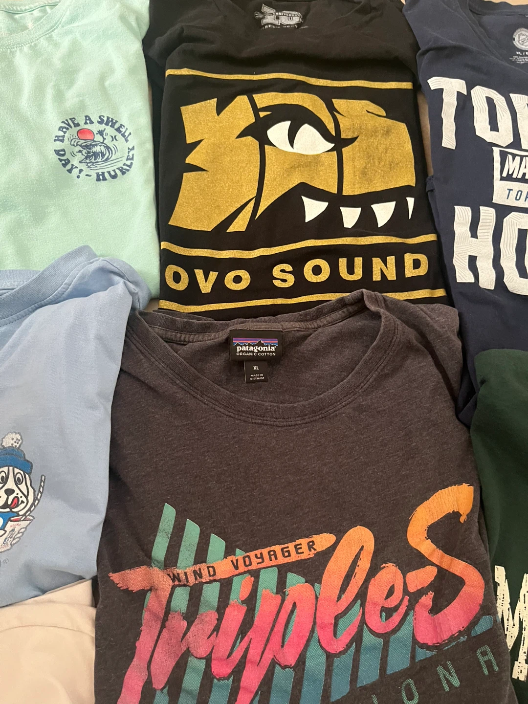 Men’s Size XL T-shirt Bundle: OVO, Patagonia, Leafs & more - photo 5