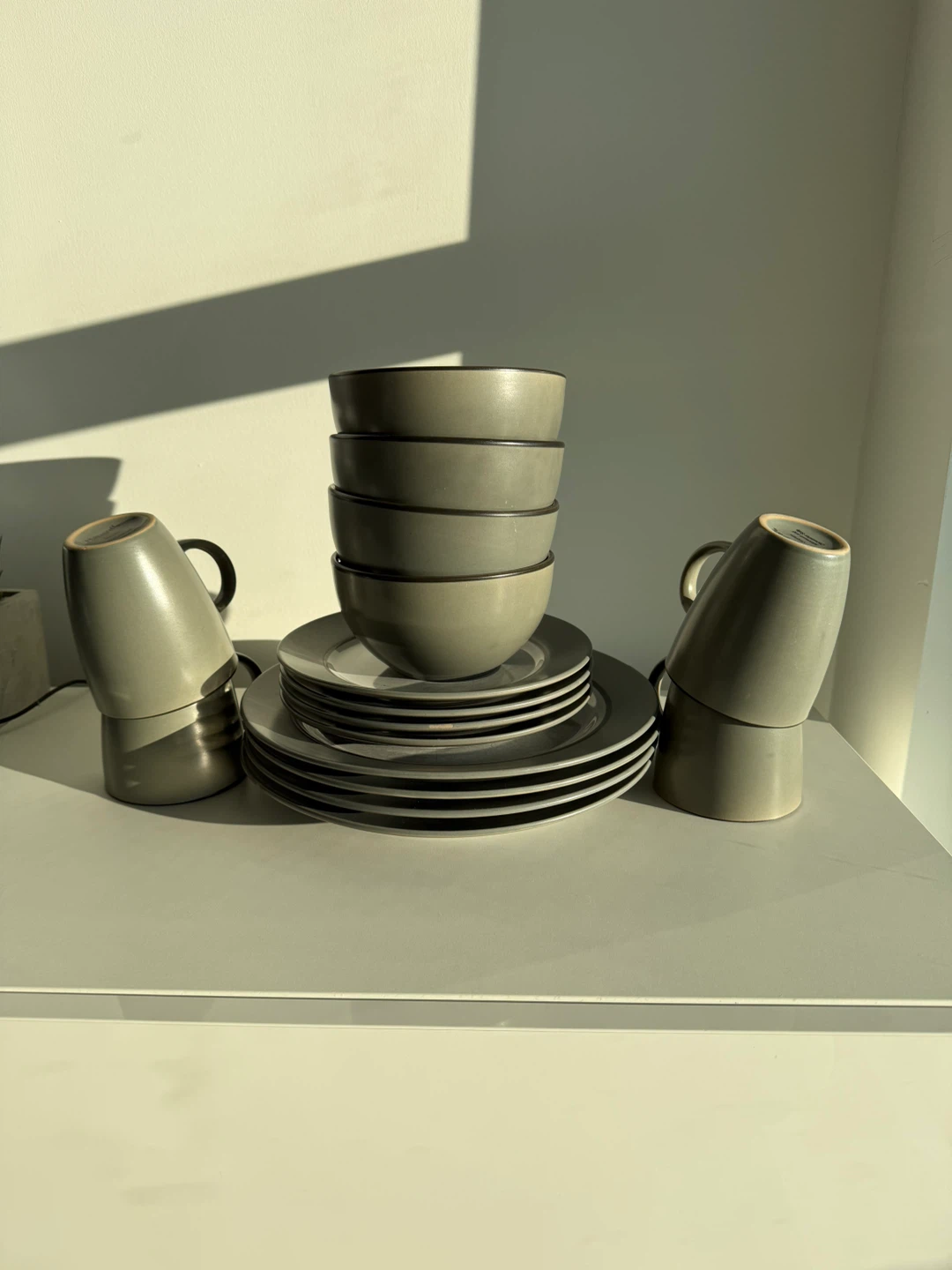 Grey Stoneware Dinnerware Set- 16 Pieces - photo 4