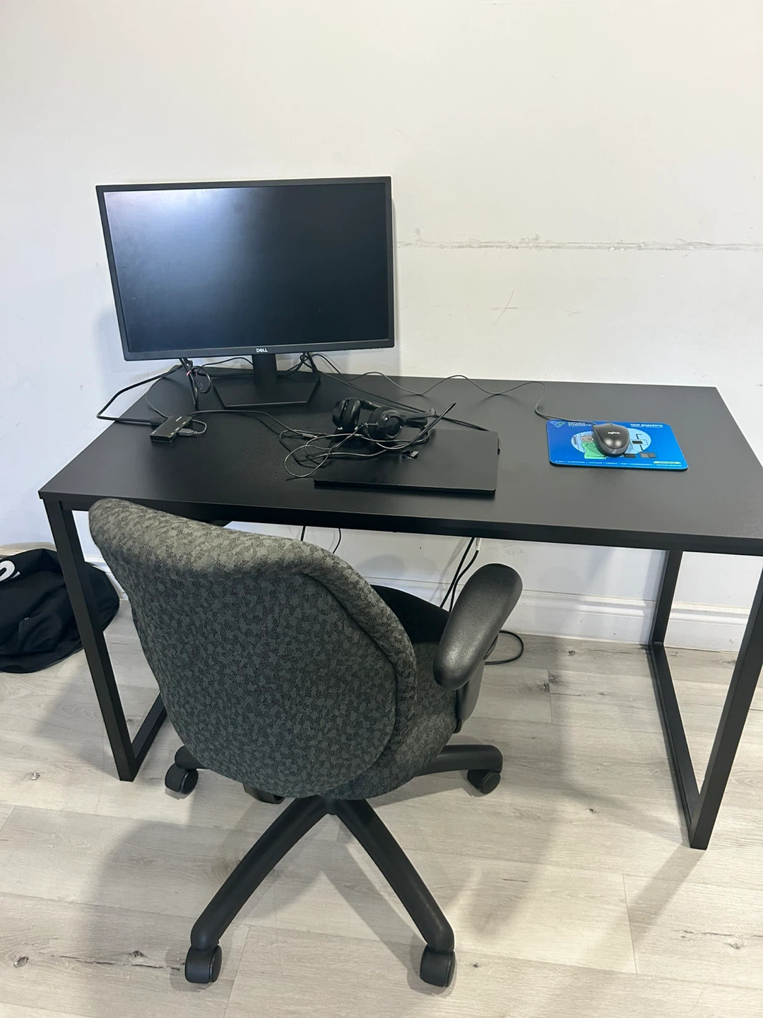 Black Desk with Swivel Office Chair - photo 2