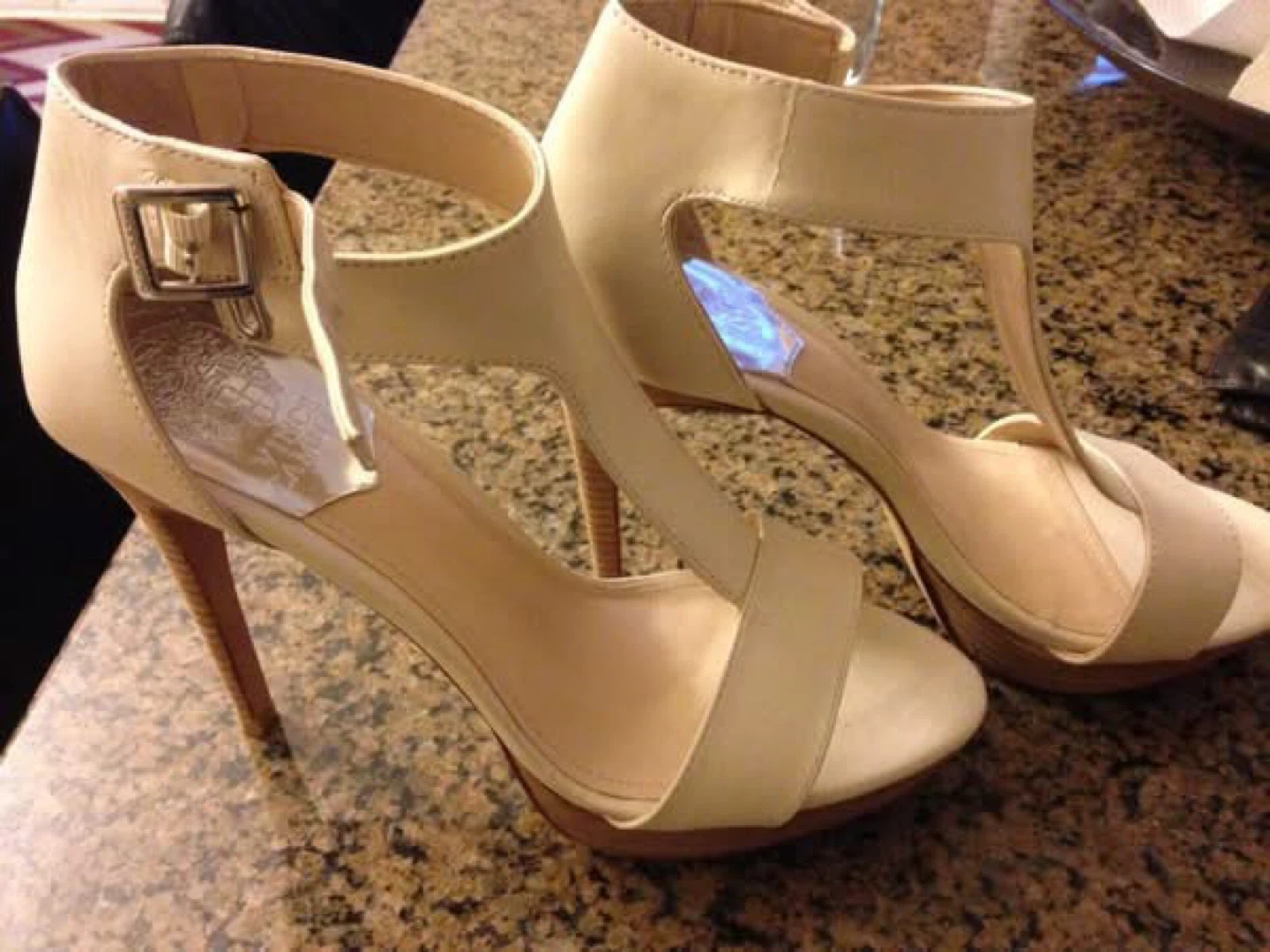 Cream T-Strap Heeled Sandals - photo 2