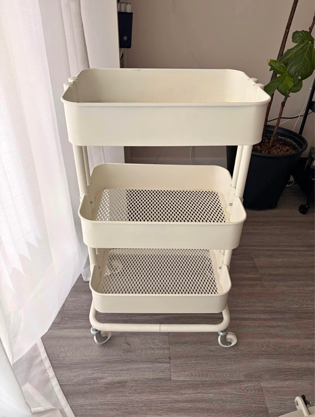 White 3-Tier Rolling Cart - photo 2