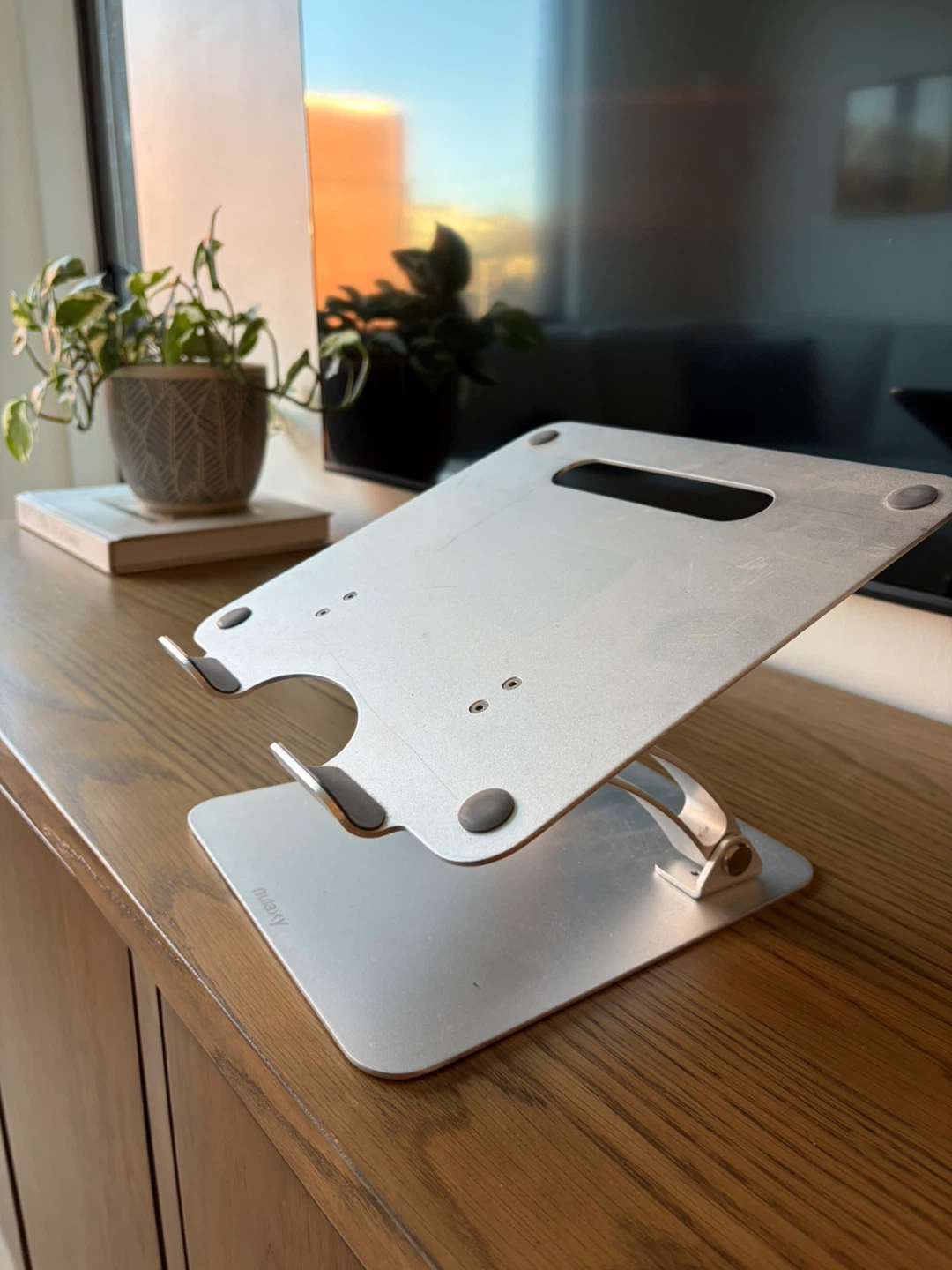 Nulaxy Laptop Stand for Laptops up to 17 inch