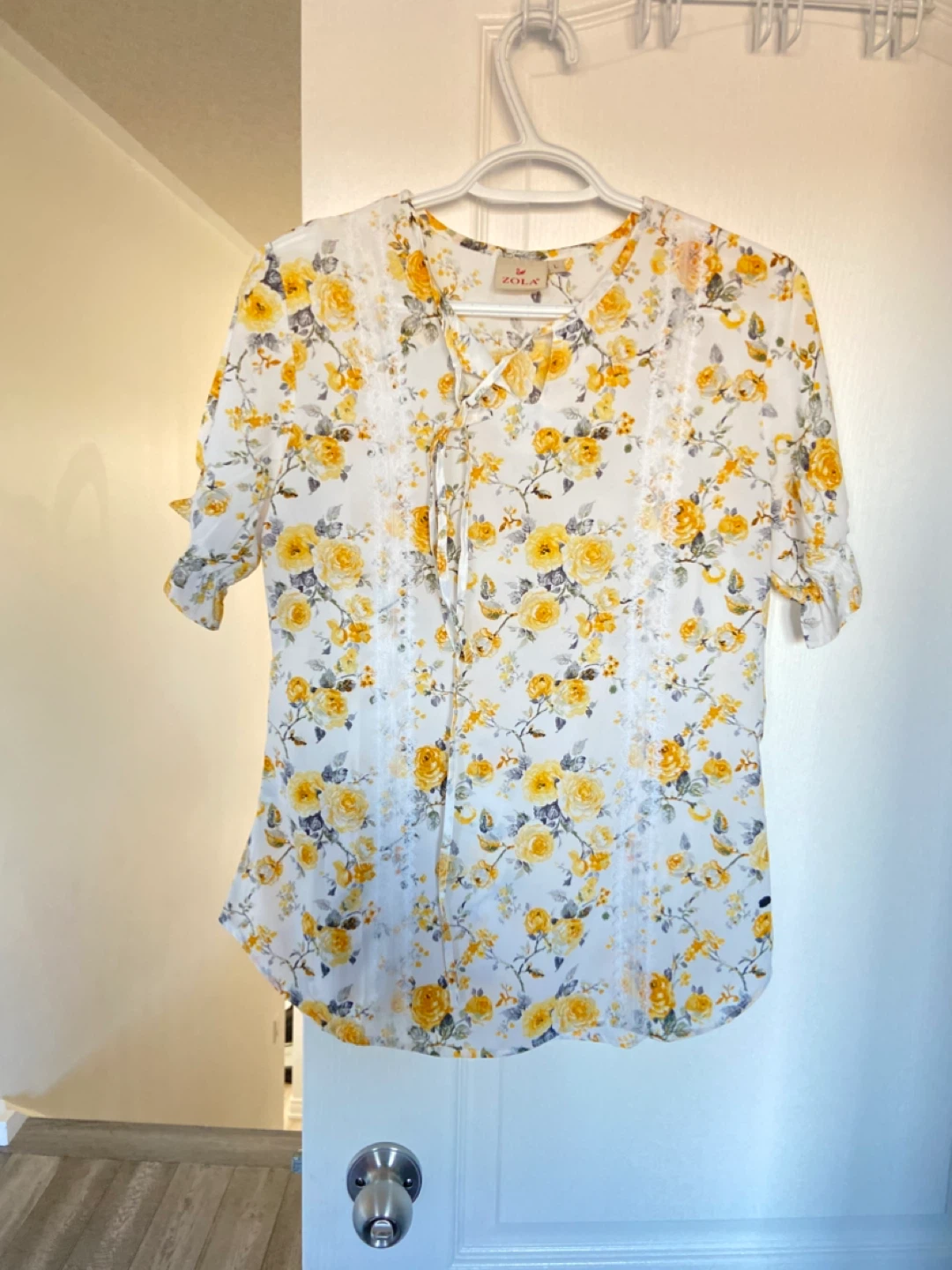 Zola Women's Floral Lace Up Blouse - Size L