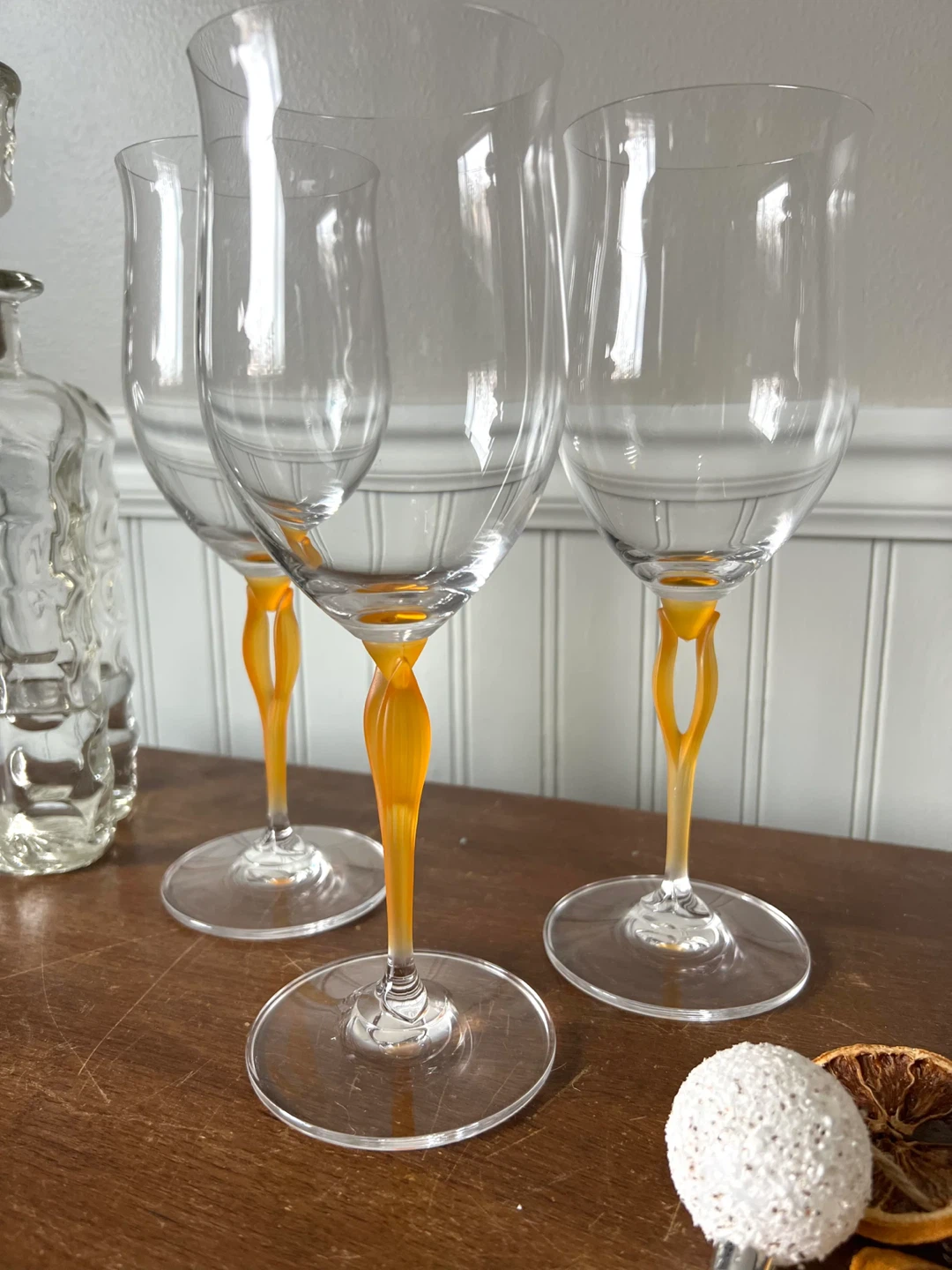 Set of 4 Mikasa Crystal Tuscan Wine Glasses, Yellow Stem - photo 2