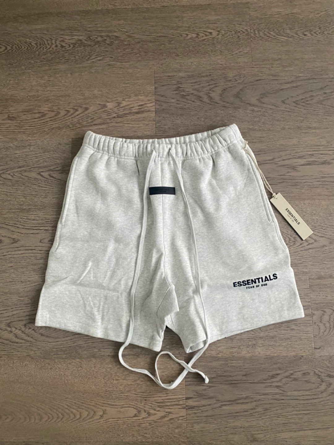 ESSENTIALS Fear of God Sweat Shorts Medium Grey