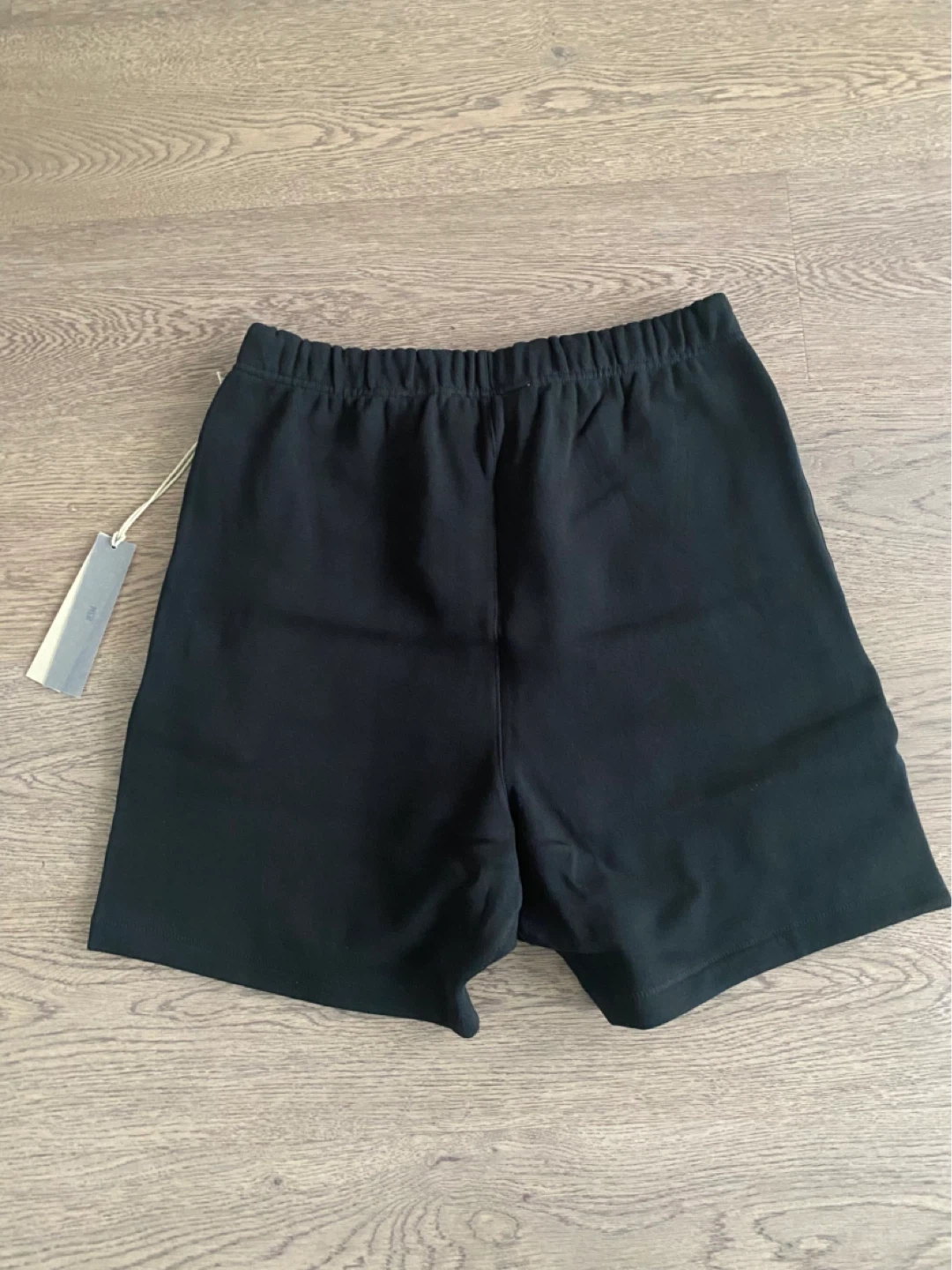 ESSENTIALS Fear of God Black Sweat Shorts - photo 3
