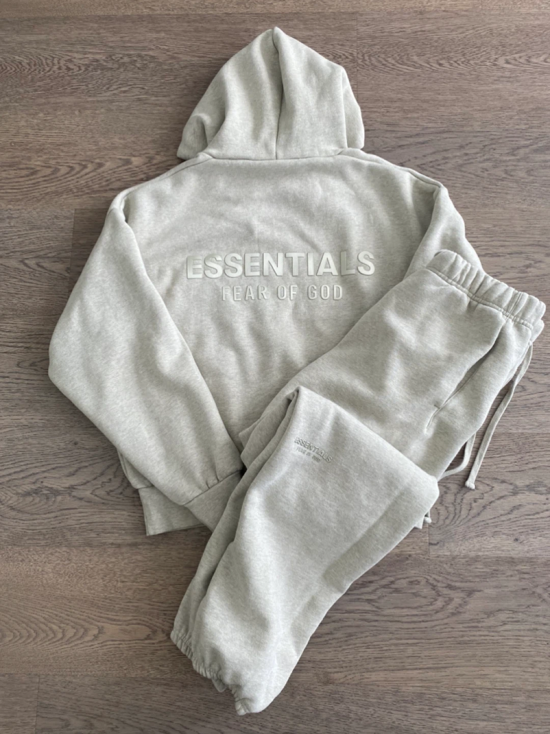 Essentials Hoodie & Sweatpants Set - photo 2