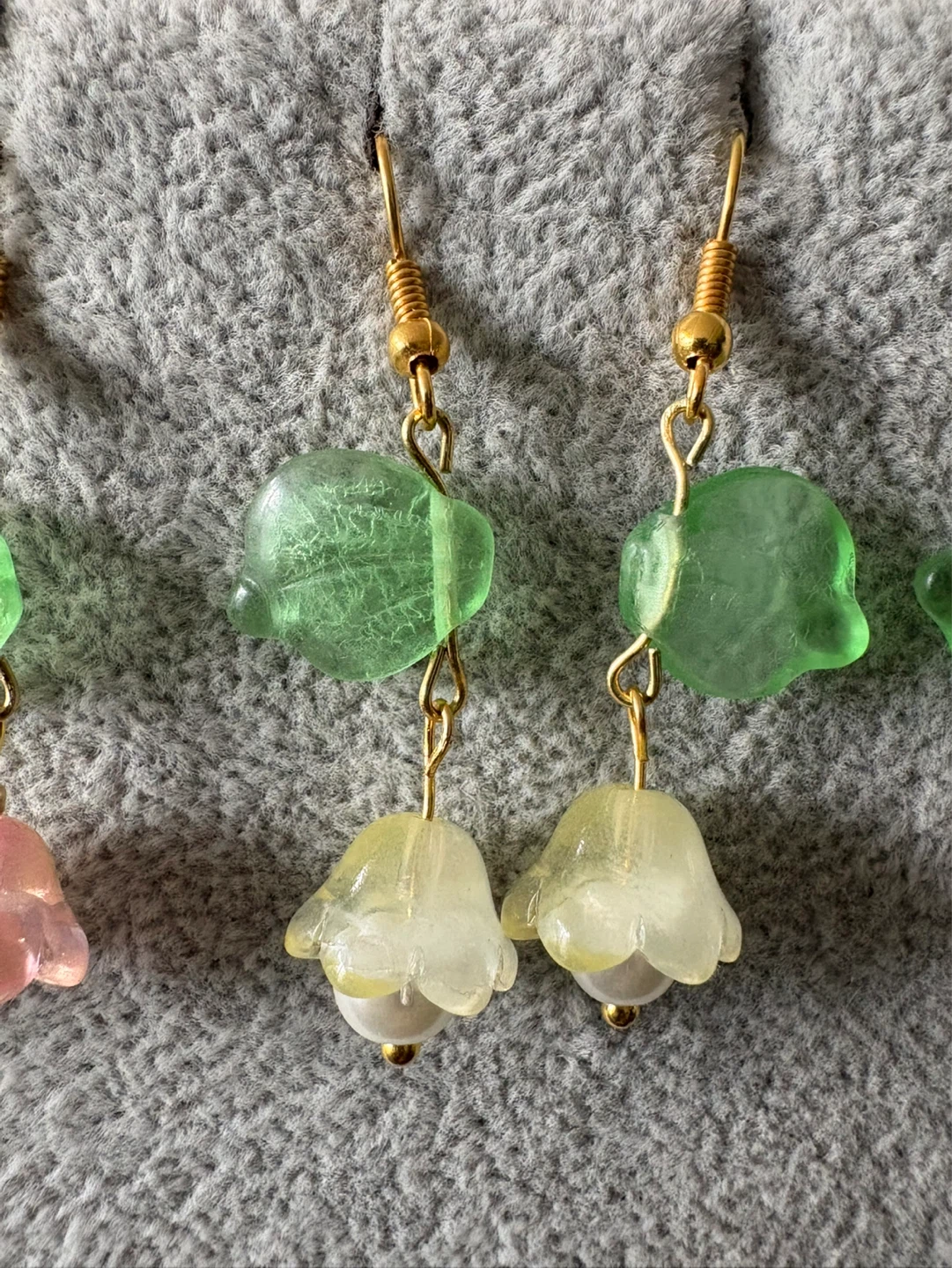 Handmade Beaded Dangle Earrings - photo 3
