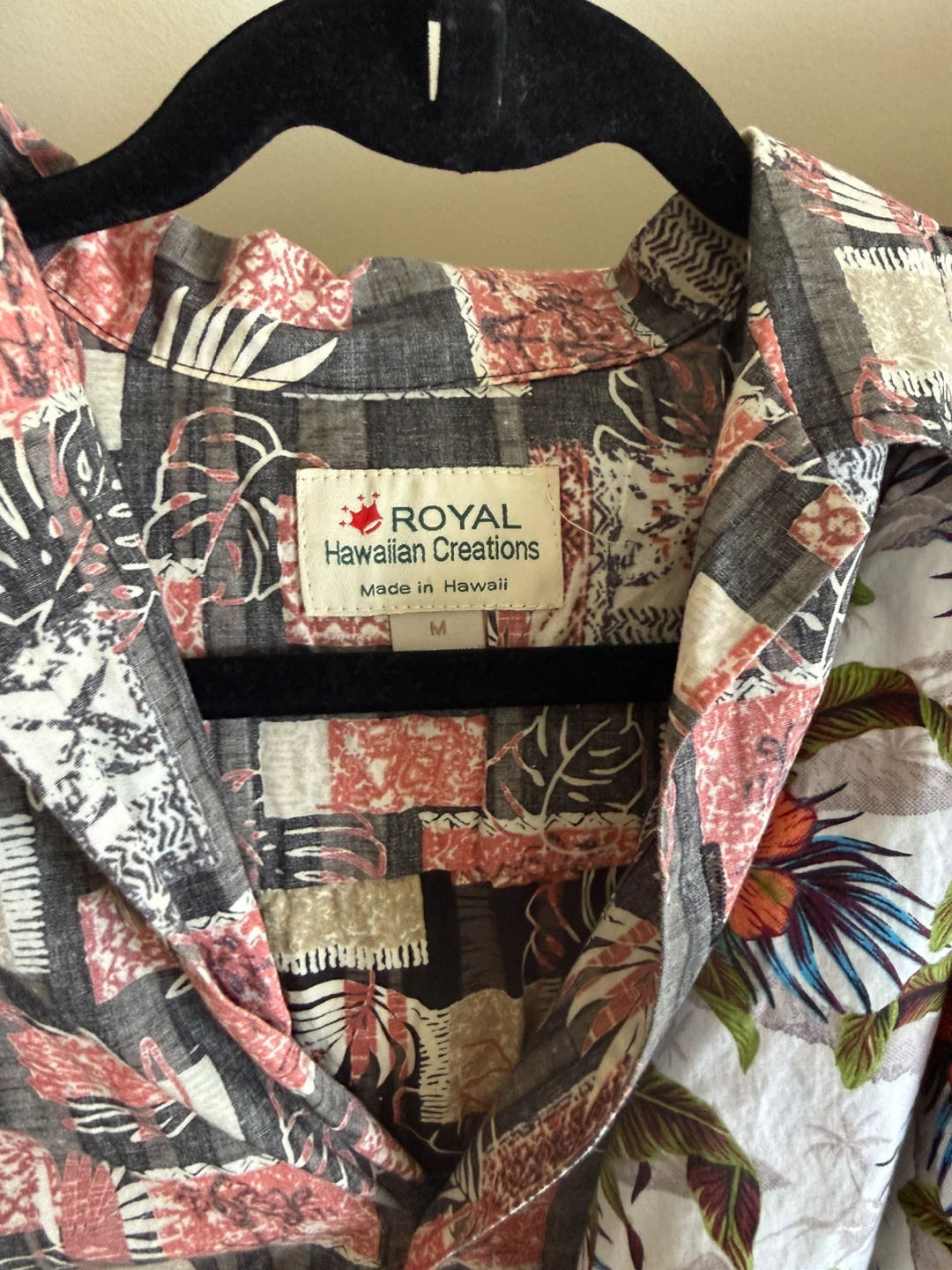 Men’s Hawaiian Shirts $10 each - photo 2