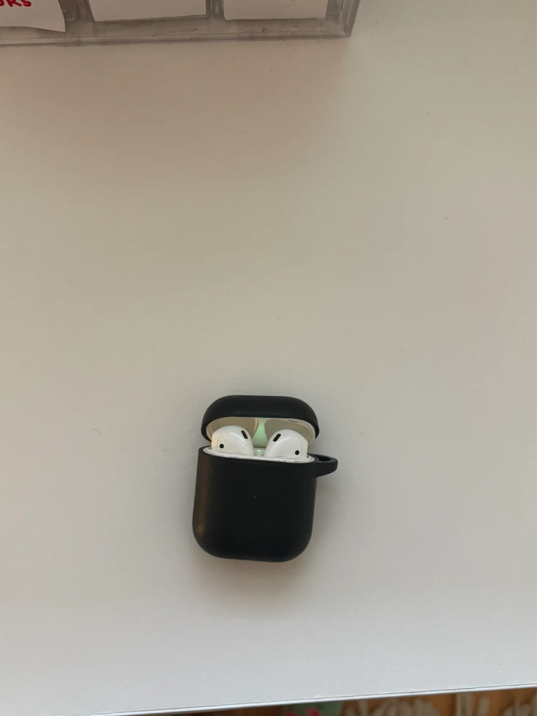 Apple AirPods 1 Gen with Charging Case