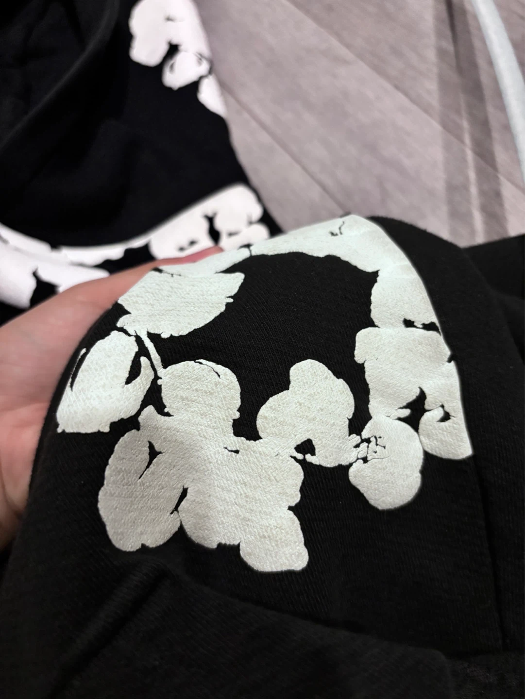 Denim Tears Black Floral Hoodie - photo 3