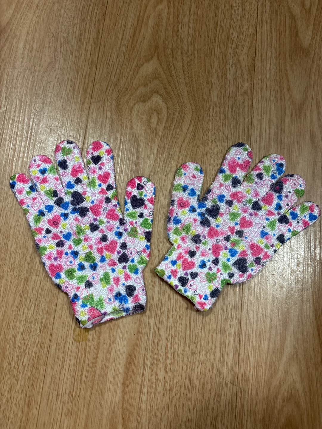 Shower Patterned Gloves
