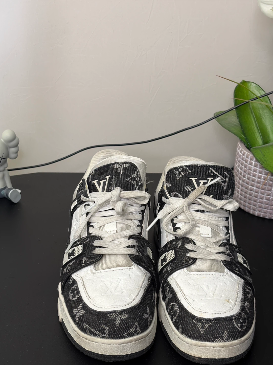 Louis Vuitton Monogram Sneakers - photo 4