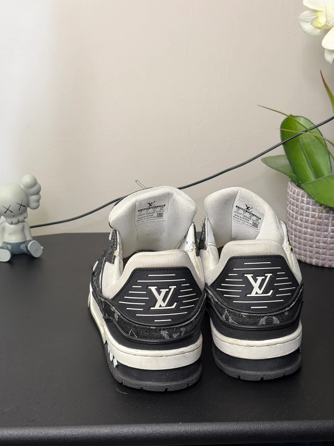 Louis Vuitton Monogram Sneakers - photo 3