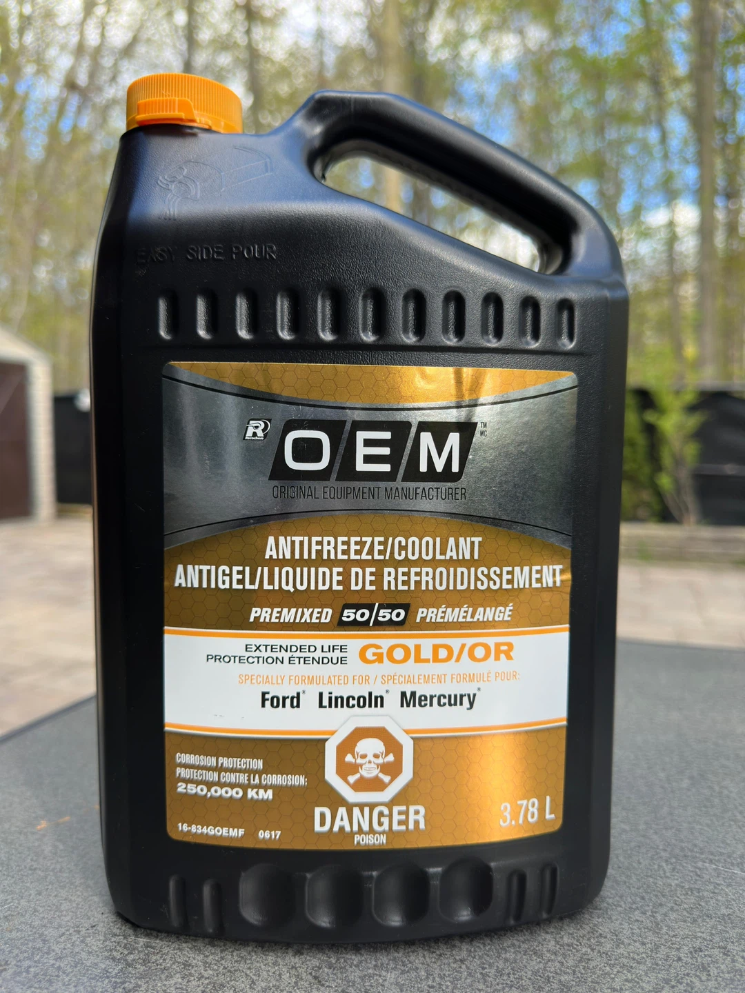 OEM Gold/OR Antifreeze/Coolant - 3.78 L