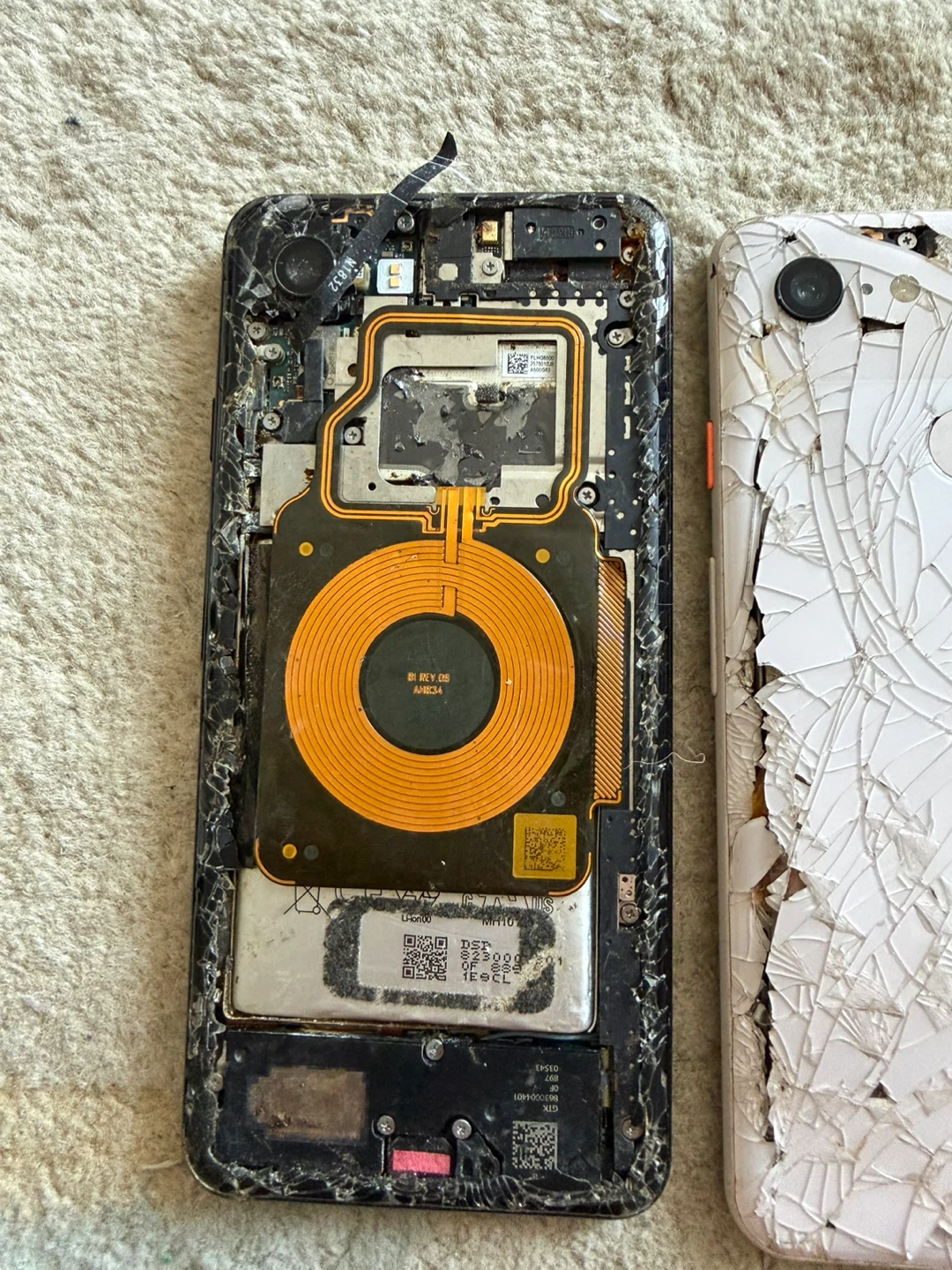 Google Pixel 3 White / Black (For Parts / Repair) - photo 5